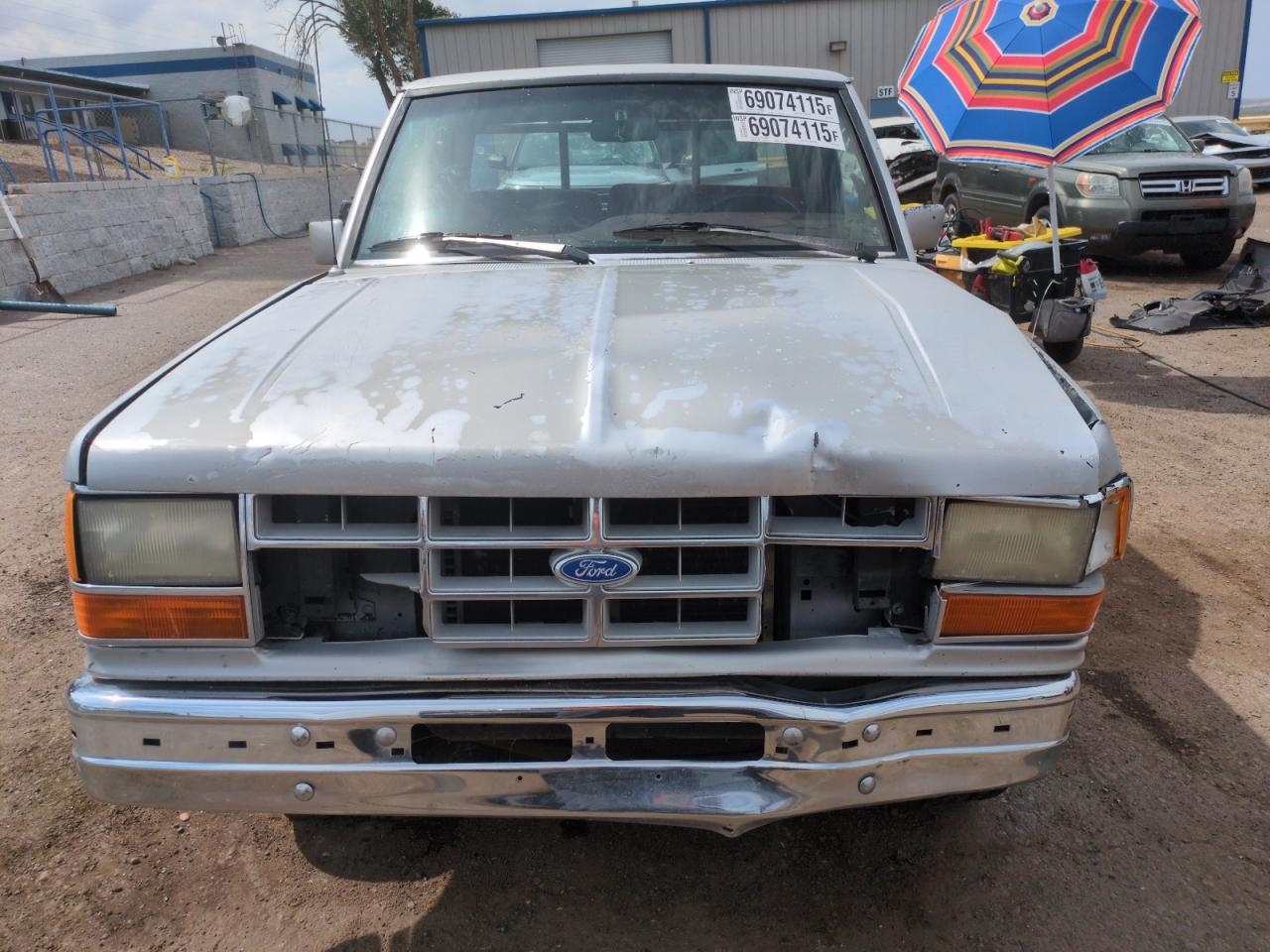1990 Ford Ranger Серебряный vin: 1FTCR10A4LUC07182