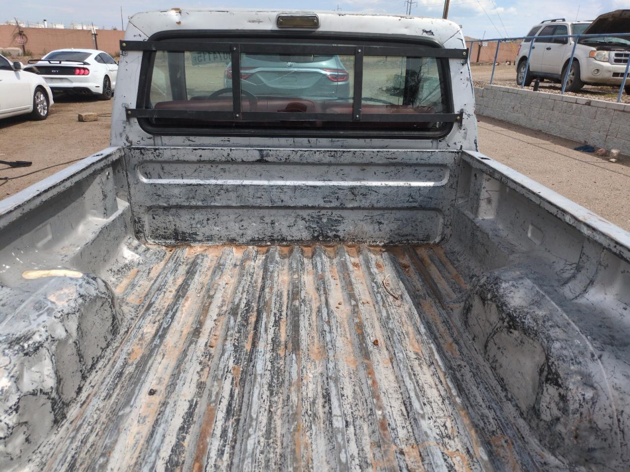 1990 Ford Ranger Серебряный vin: 1FTCR10A4LUC07182