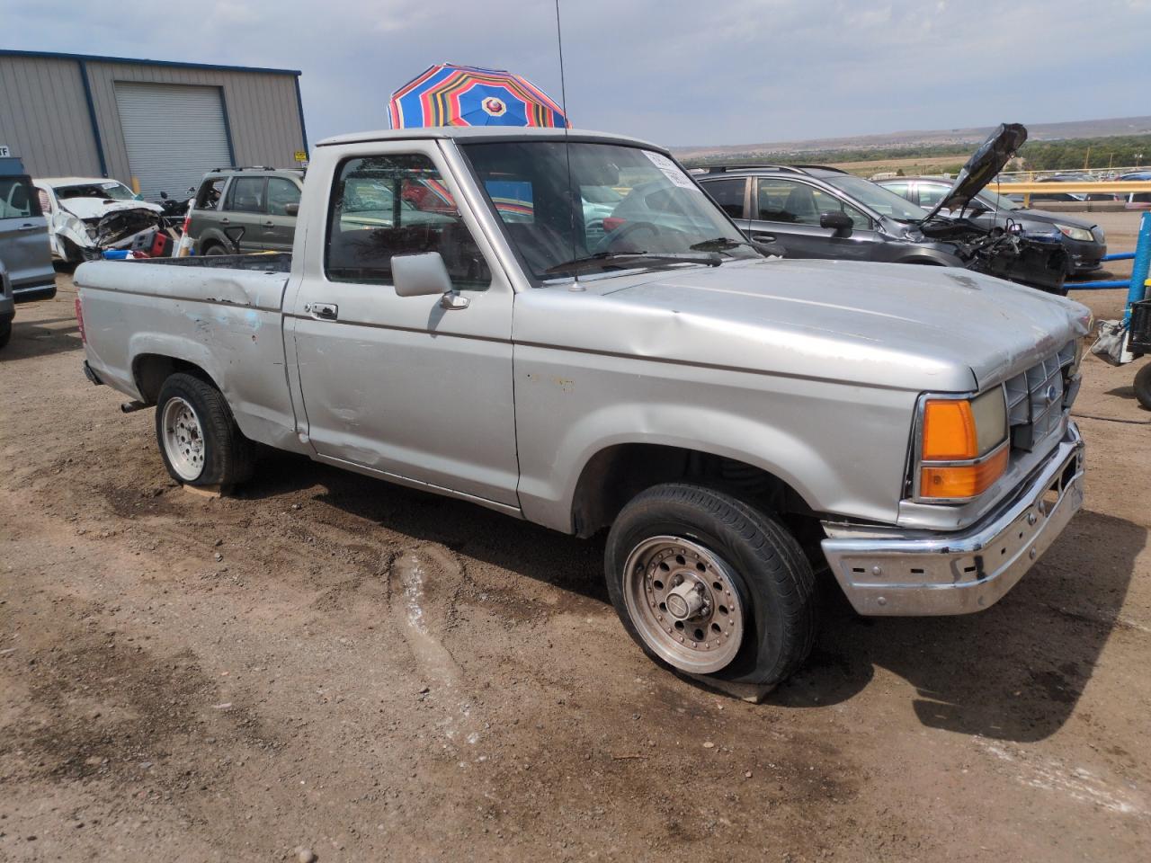1990 Ford Ranger Серебряный vin: 1FTCR10A4LUC07182