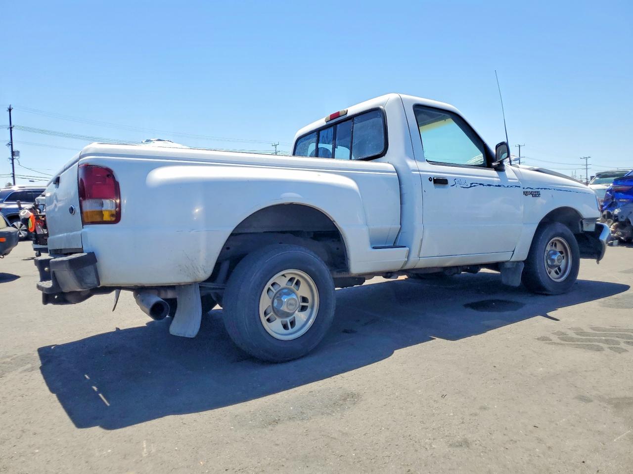 1996 Ford Ranger White vin: 1FTCR10A4TPA60277