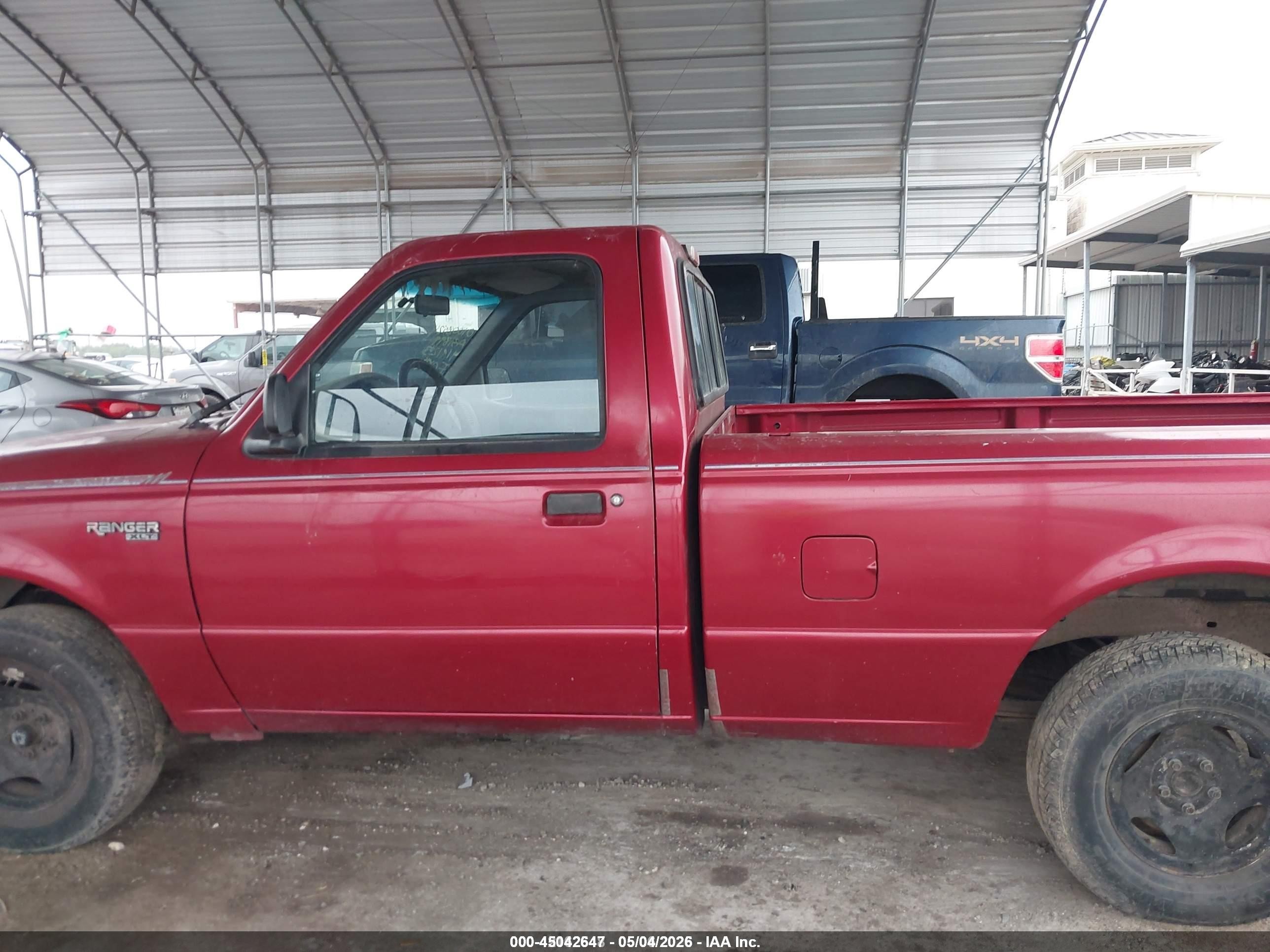 1996 Ford Ranger   Maroon vin: 1FTCR10A4TTA31899