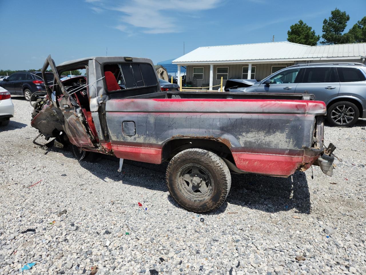 1991 Ford Ranger Two Tone vin: 1FTCR10A5MUB48807