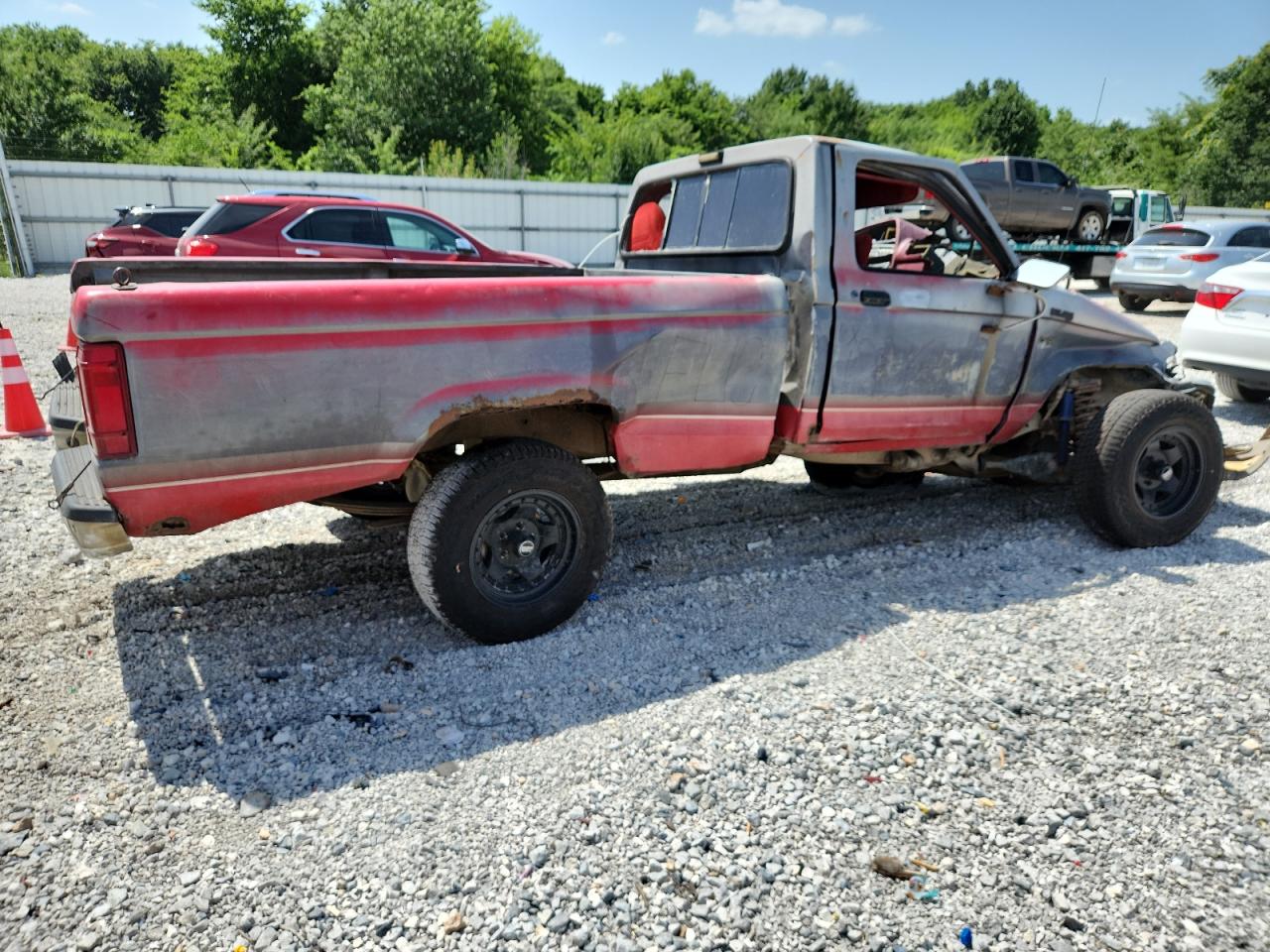 1991 Ford Ranger Two Tone vin: 1FTCR10A5MUB48807