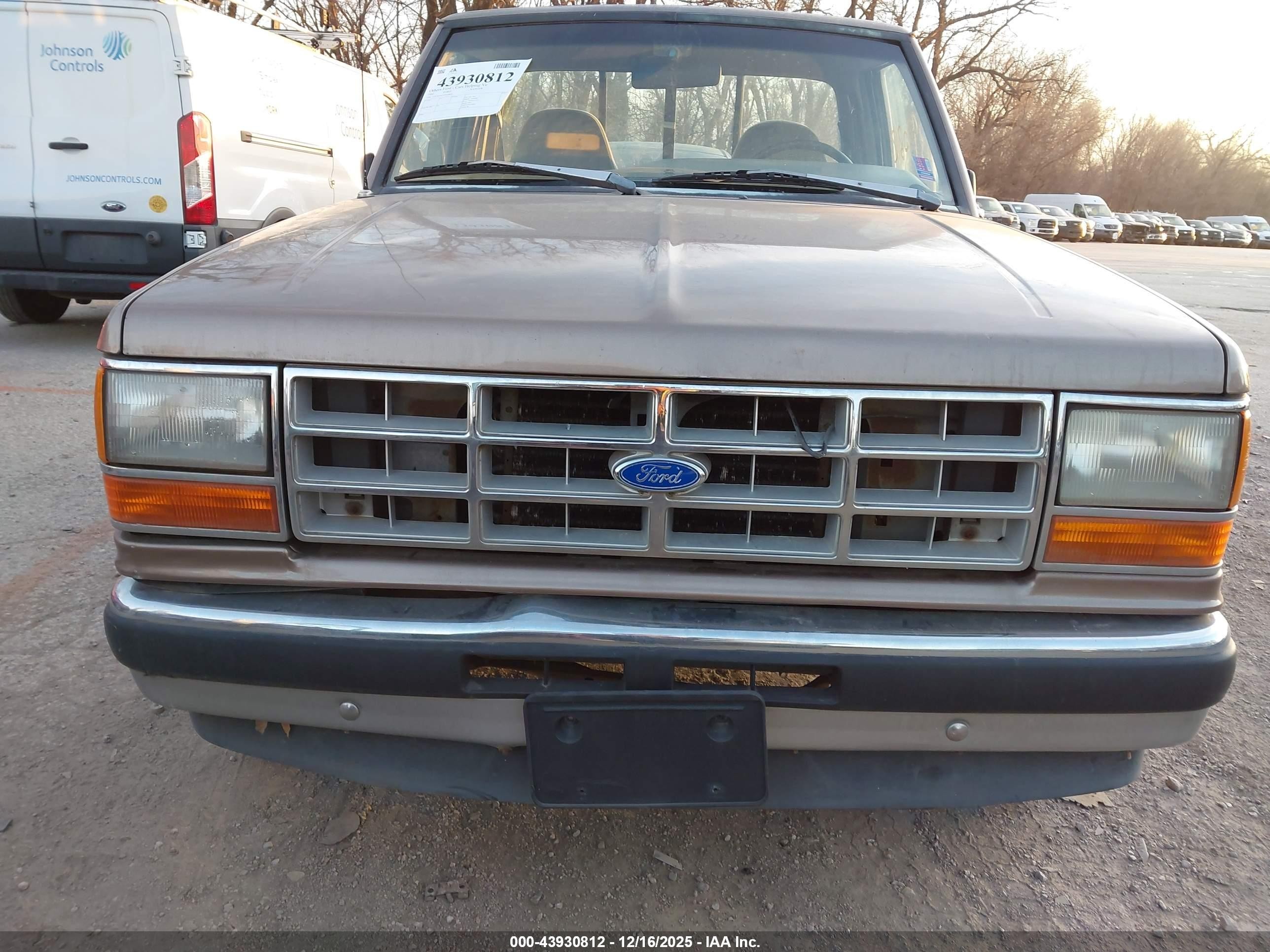 1992 Ford Ranger   Коричневый vin: 1FTCR10A5NPA88009