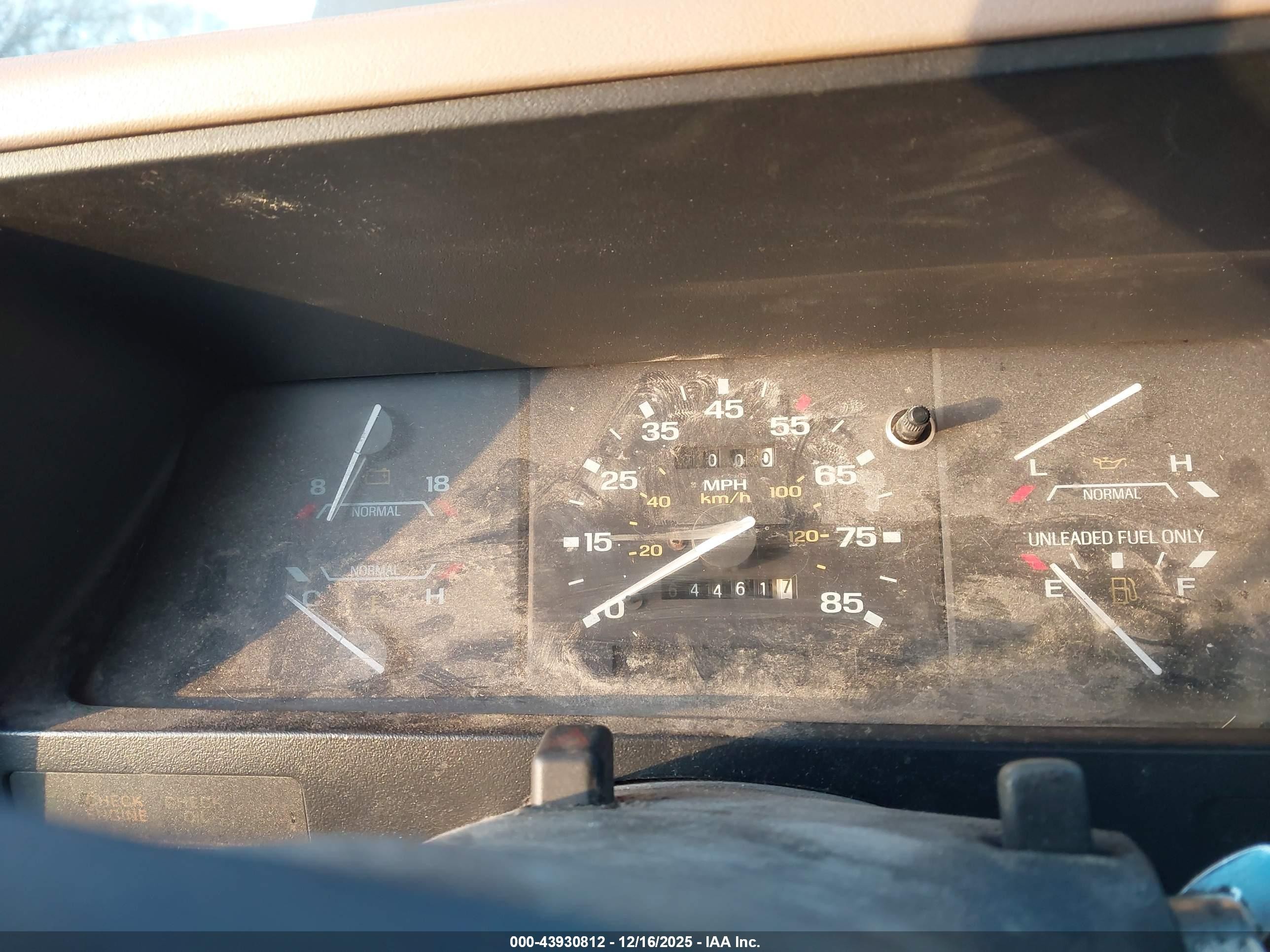 1992 Ford Ranger   Коричневый vin: 1FTCR10A5NPA88009