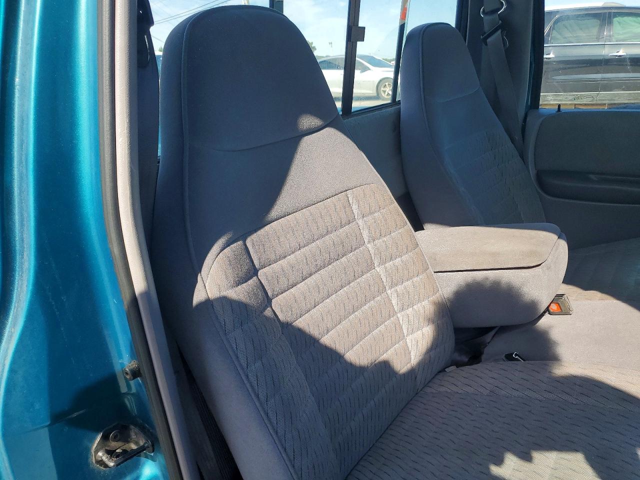 1994 Ford Ranger Green vin: 1FTCR10A5RUA08005