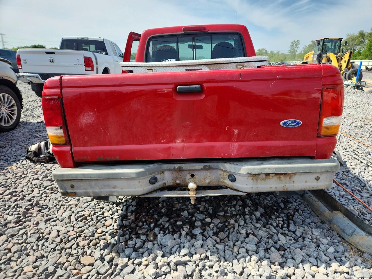 1997 Ford Ranger Красный vin: 1FTCR10A5VUB90055