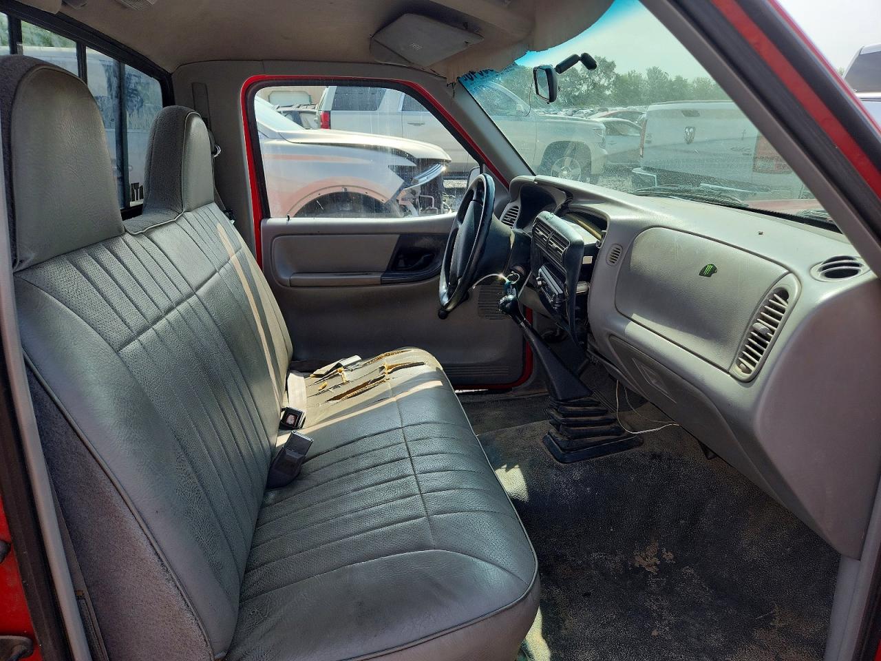 1997 Ford Ranger Красный vin: 1FTCR10A5VUB90055