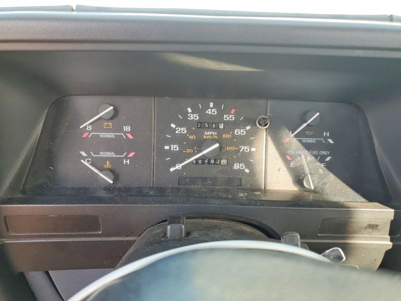 1991 Ford Ranger Two Tone vin: 1FTCR10A6MTA06665