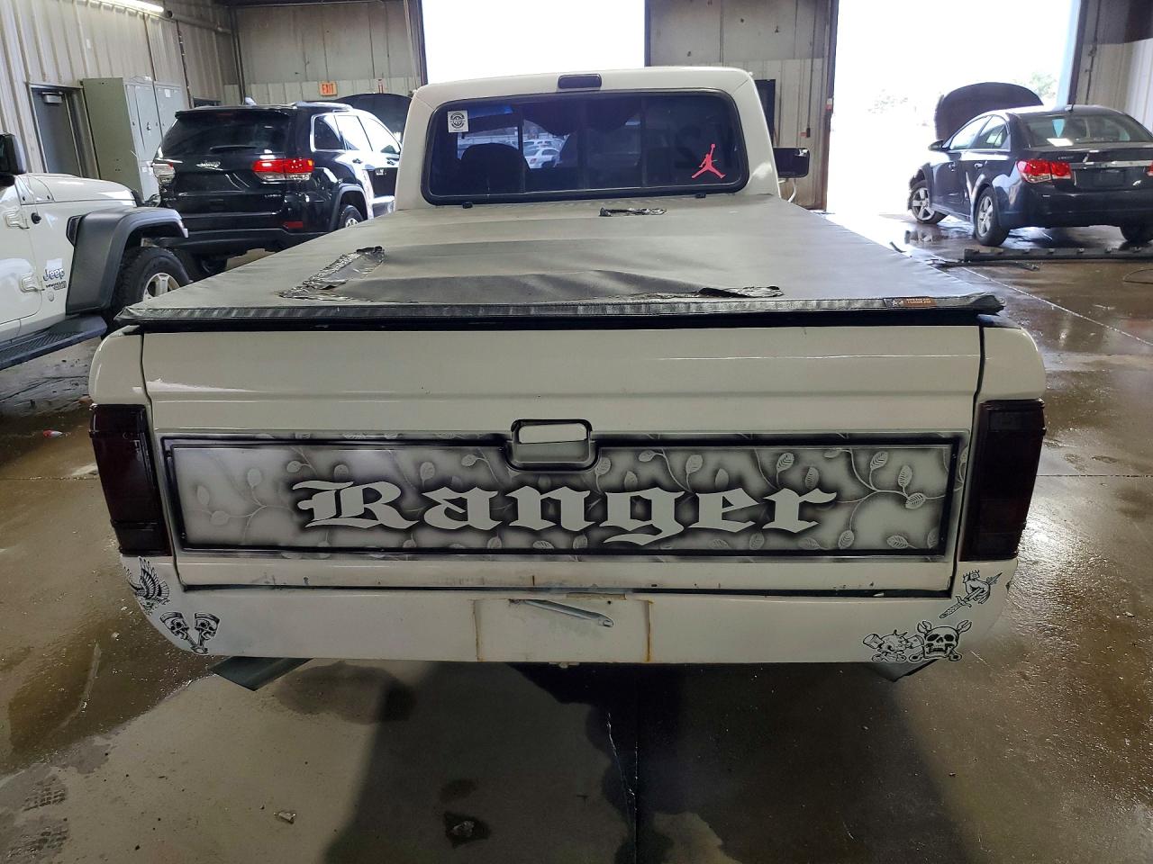 1991 Ford Ranger Белый vin: 1FTCR10A6MUB41607