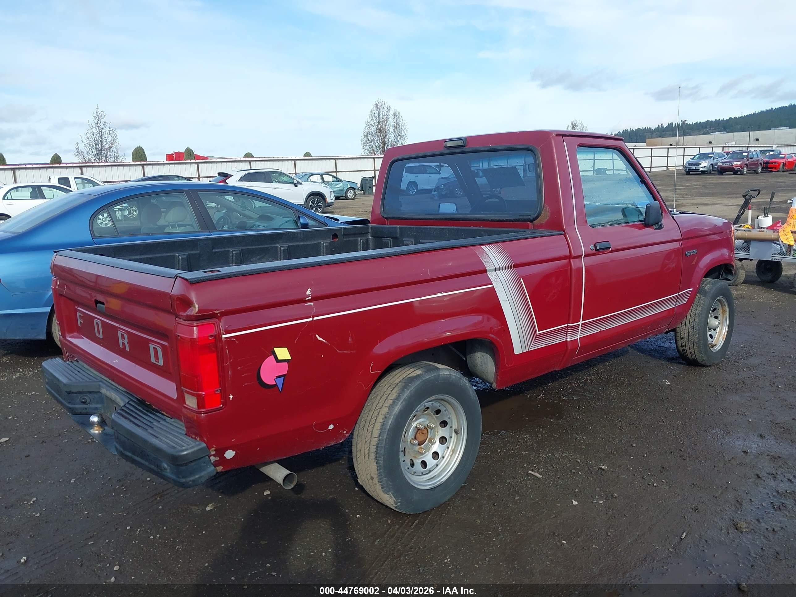 1991 Ford Ranger   Burgundy vin: 1FTCR10A6MUC00817