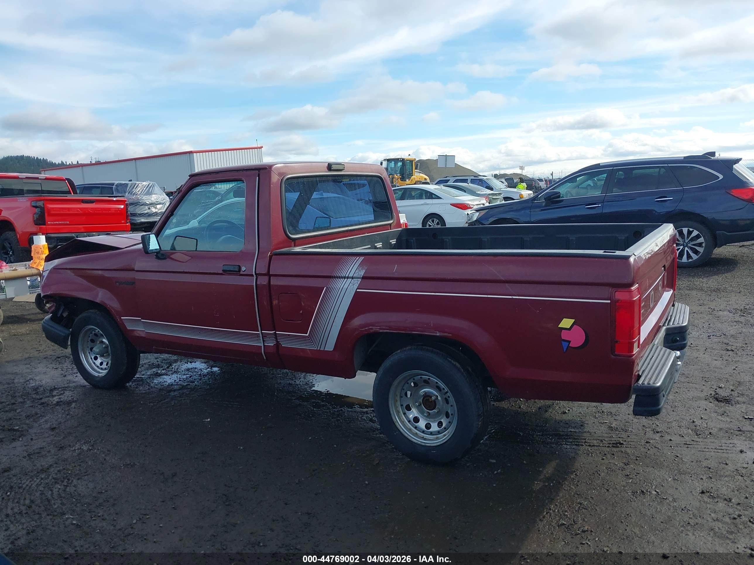 1991 Ford Ranger   Burgundy vin: 1FTCR10A6MUC00817