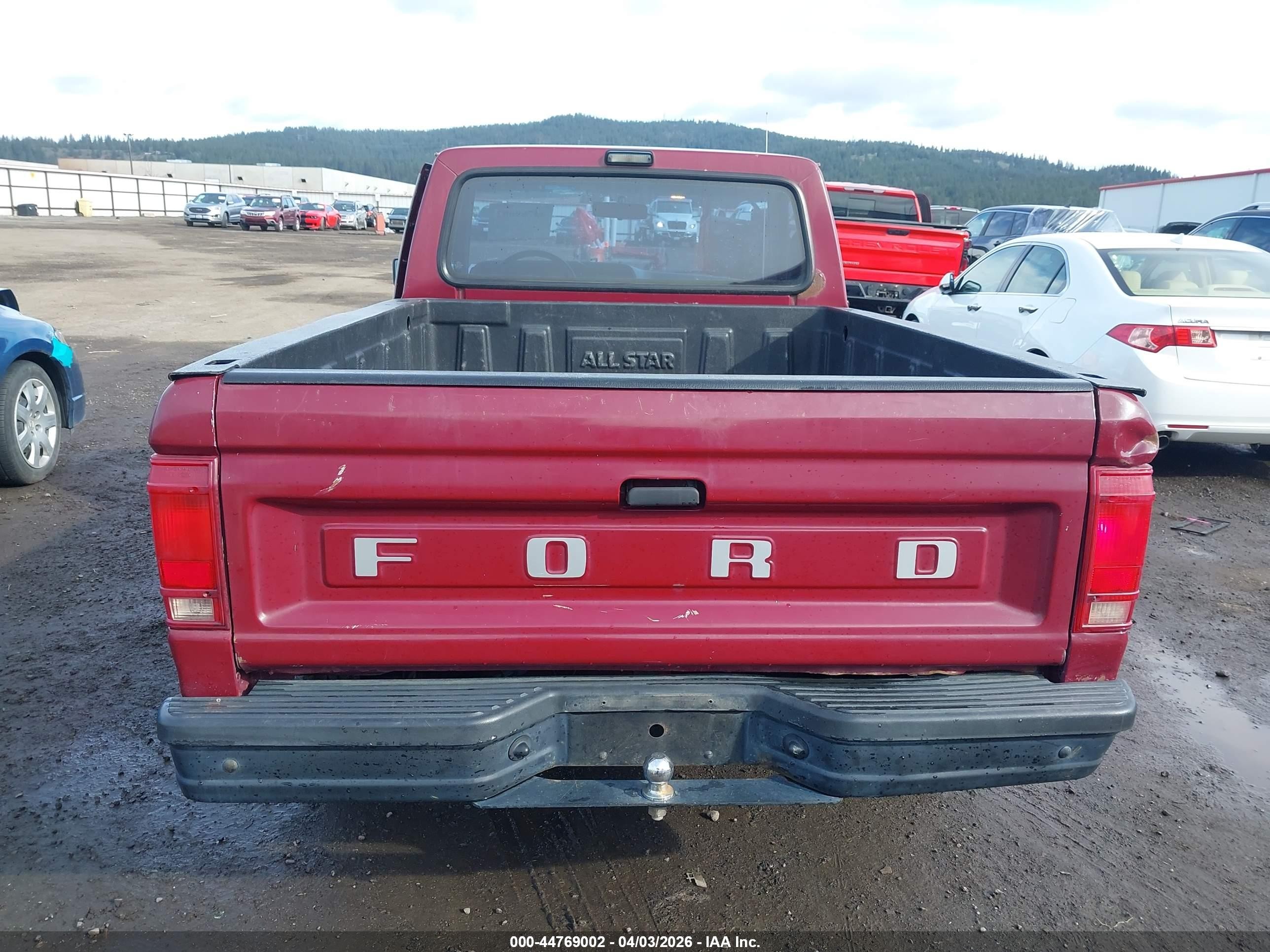 1991 Ford Ranger   Burgundy vin: 1FTCR10A6MUC00817