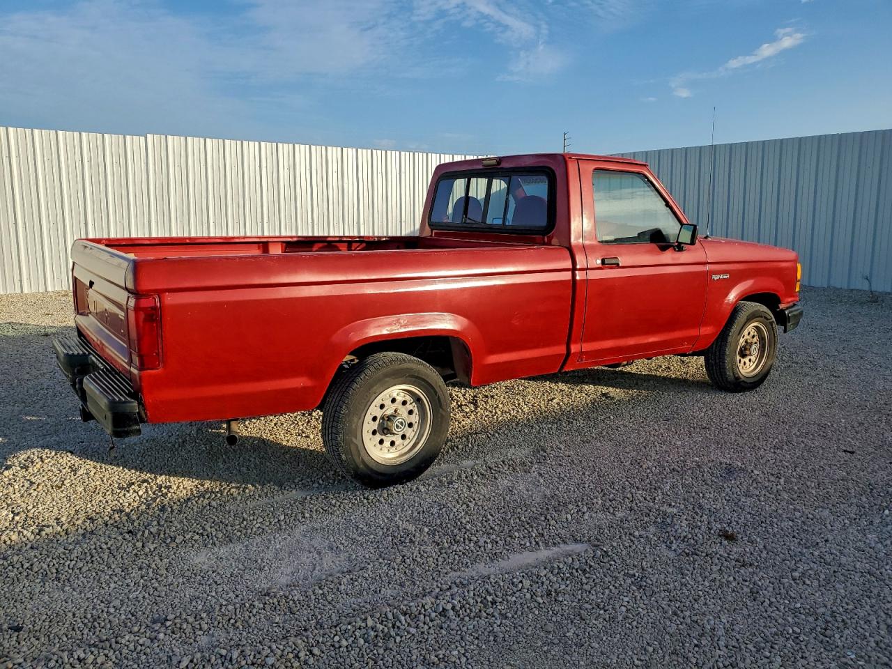 1991 Ford Ranger Red vin: 1FTCR10A6MUD57358