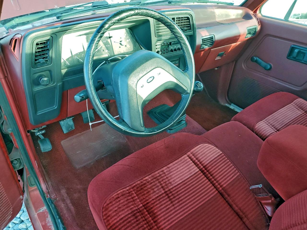 1991 Ford Ranger Red vin: 1FTCR10A6MUD57358