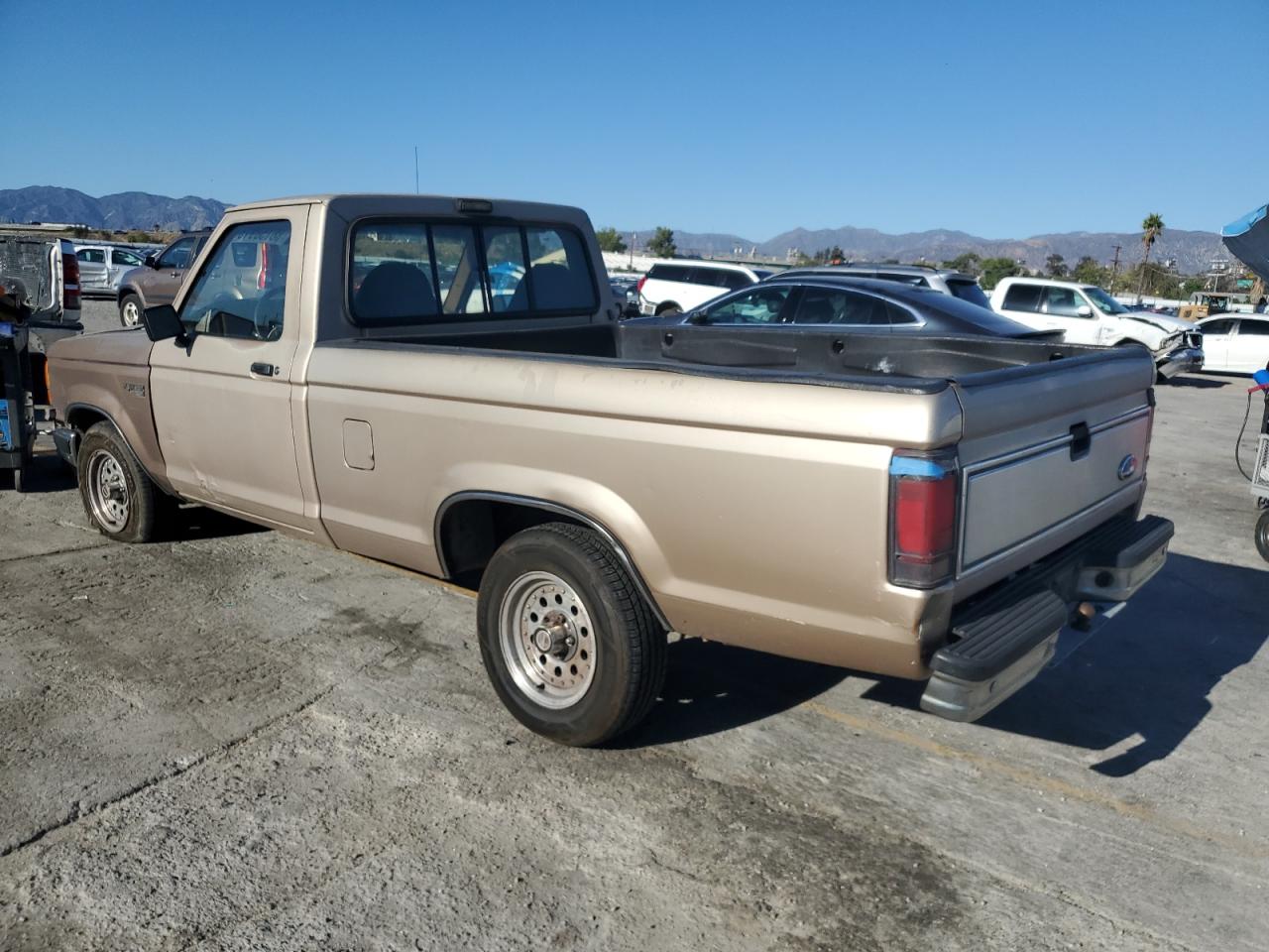 1992 Ford Ranger Tan vin: 1FTCR10A6NTA92819