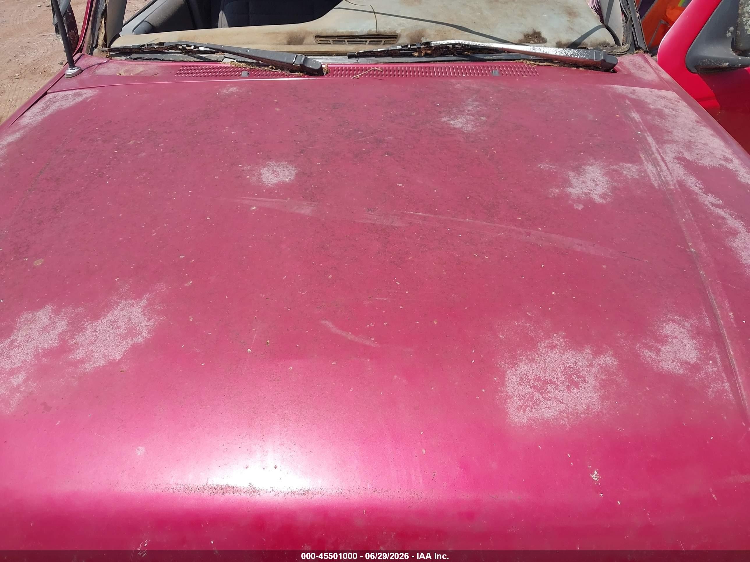 1994 Ford Ranger   Red vin: 1FTCR10A6RUC89151