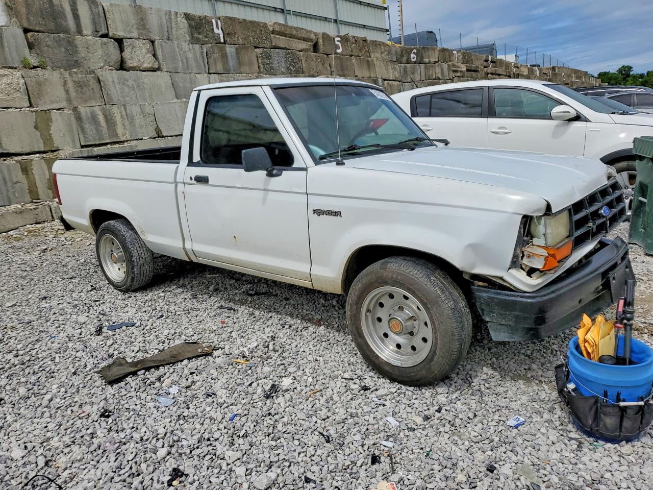 1991 Ford Ranger White vin: 1FTCR10A7MUC32627