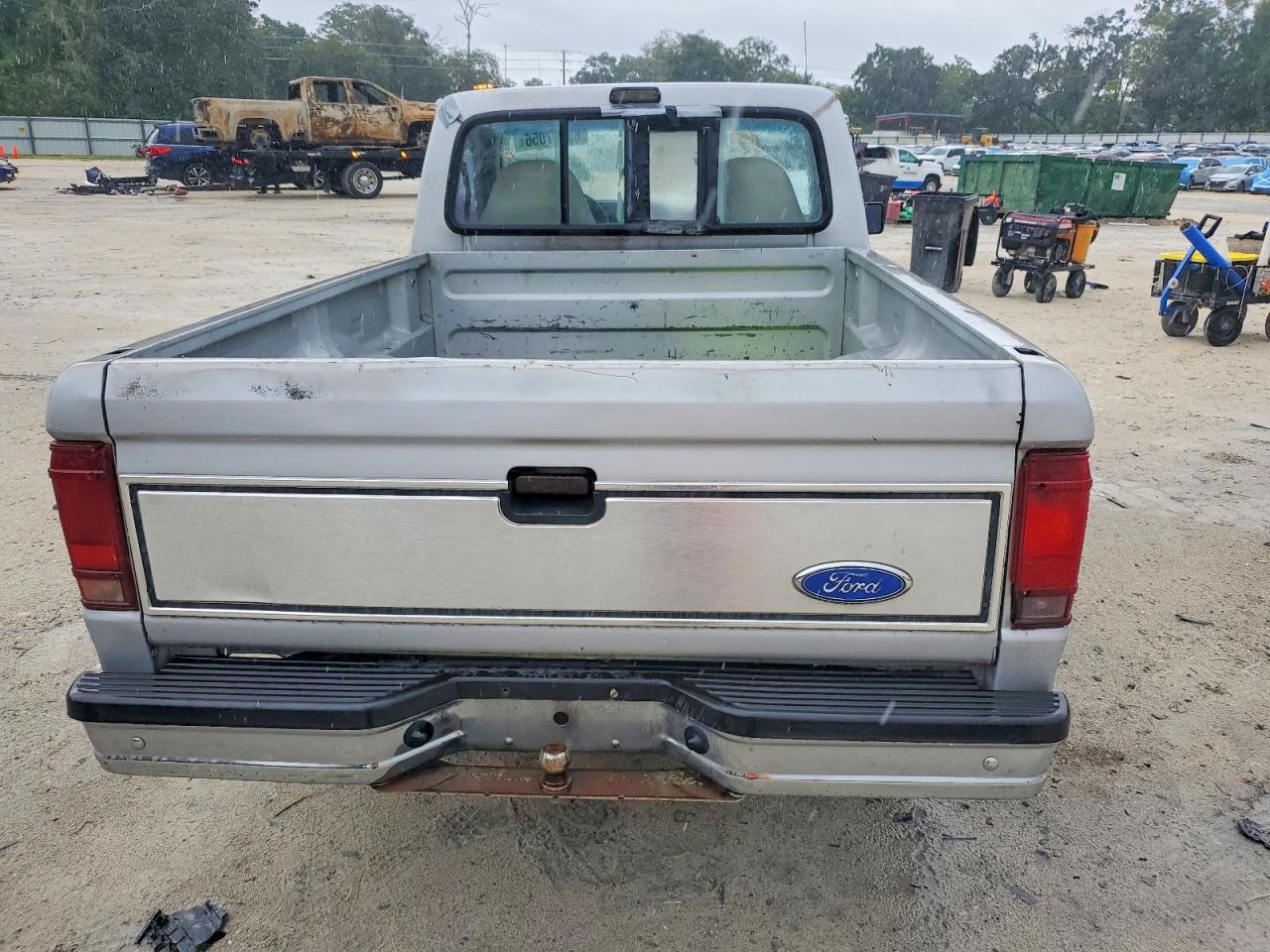 1992 Ford Ranger Silver vin: 1FTCR10A7NUD24323