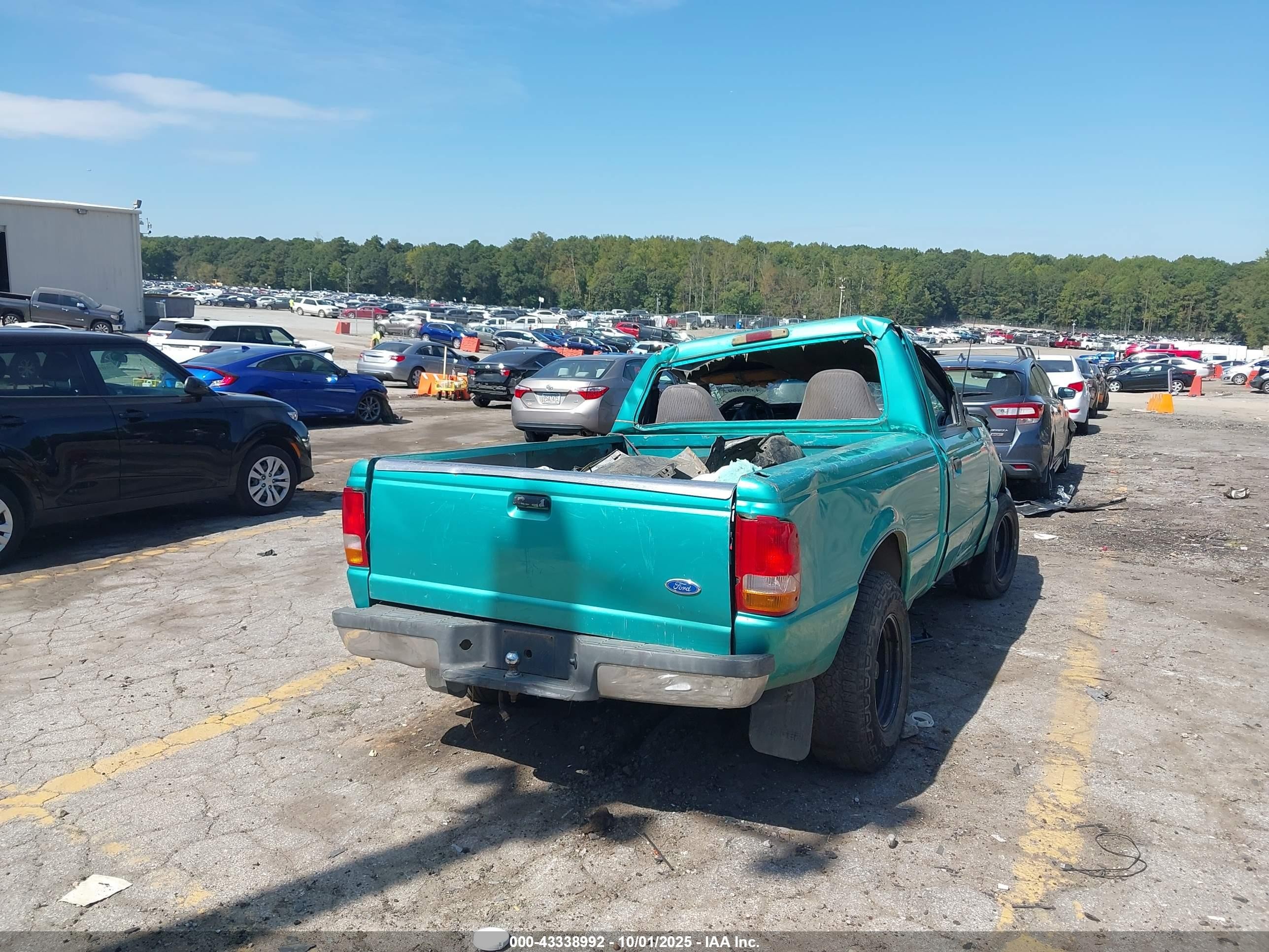 1993 Ford Ranger   Green vin: 1FTCR10A7PPA71862