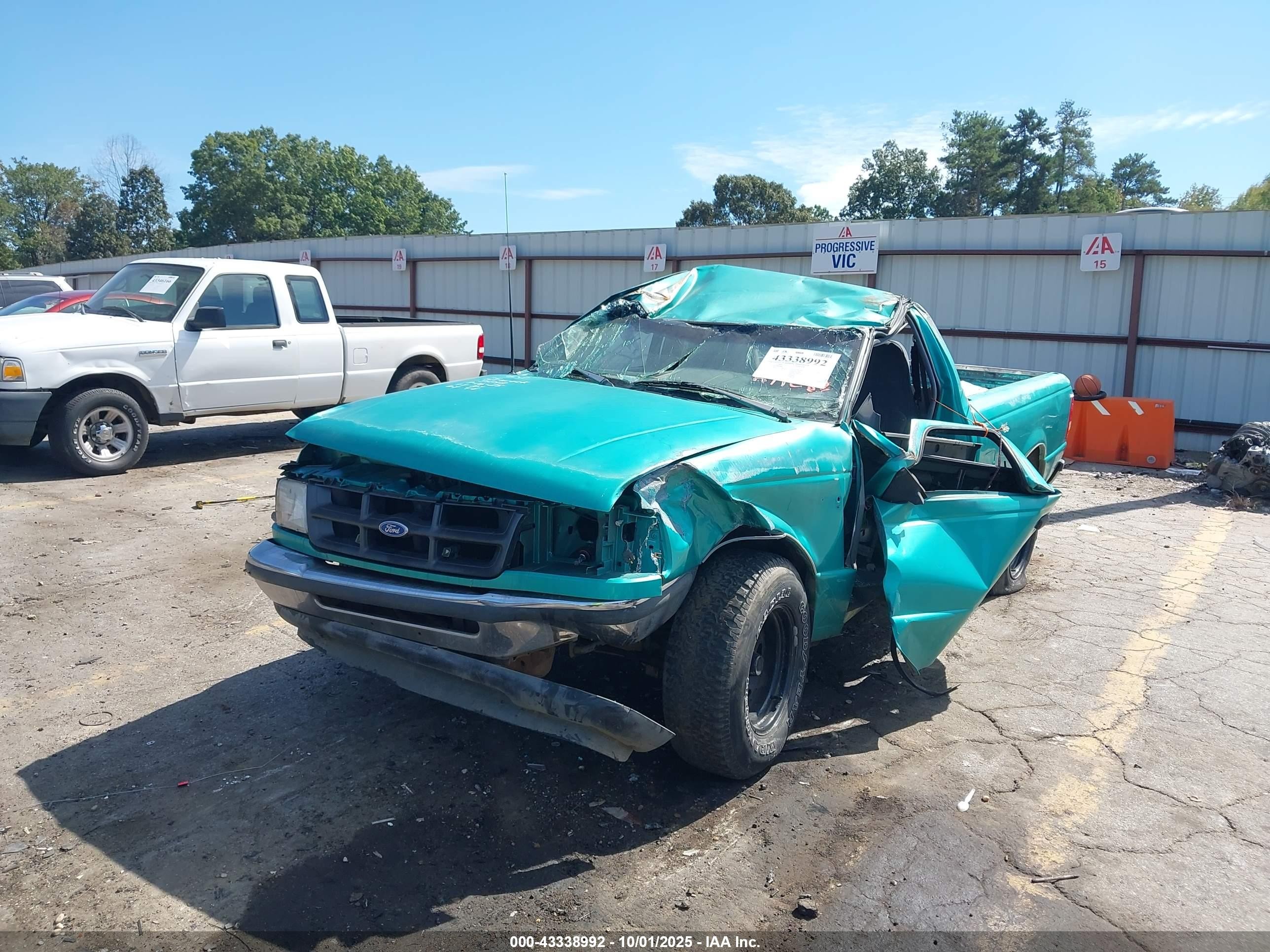 1993 Ford Ranger   Green vin: 1FTCR10A7PPA71862