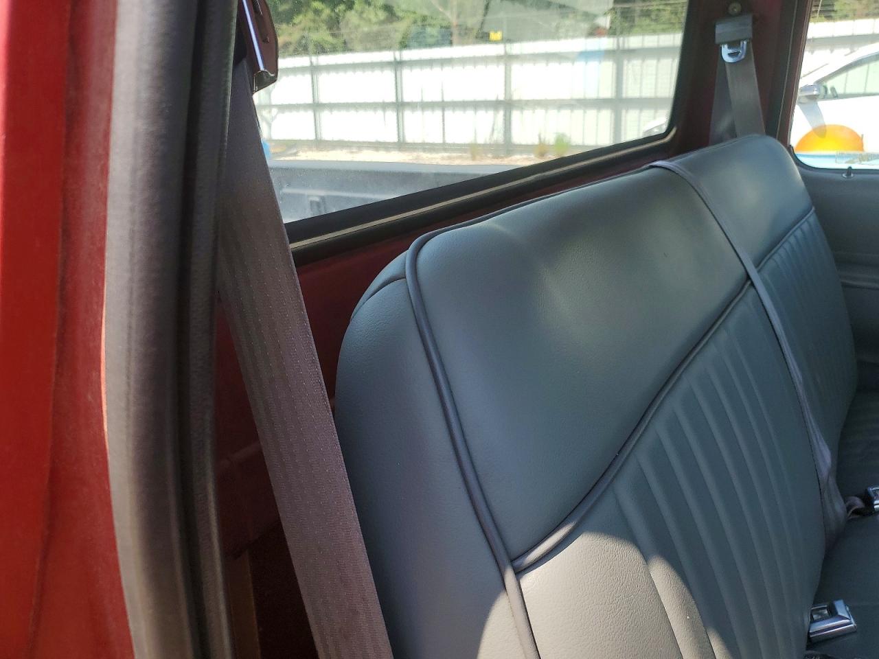 1989 Ford Ranger Burgundy vin: 1FTCR10A8KUA99390