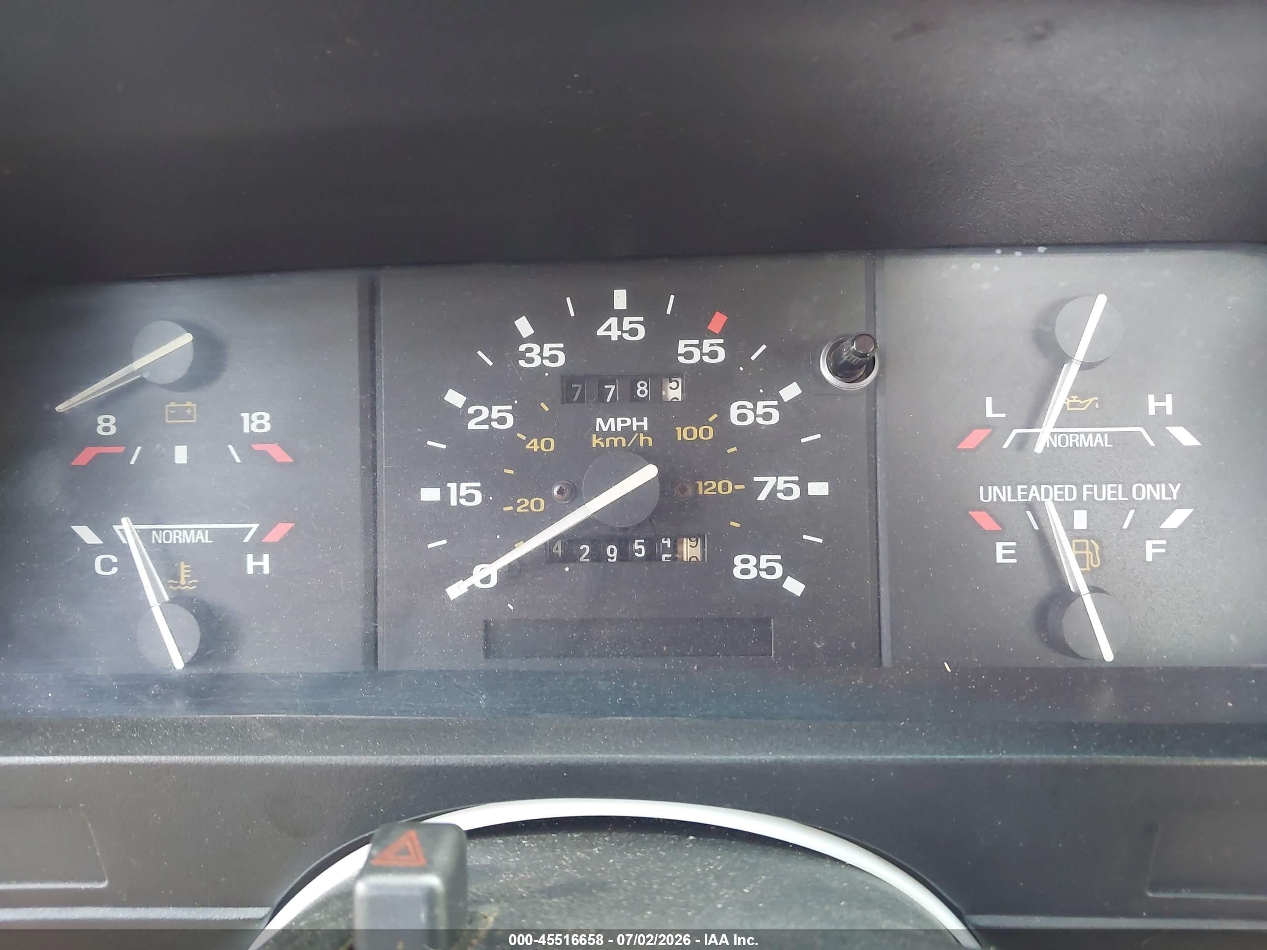 1989 Ford Ranger   Red vin: 1FTCR10A8KUC36702