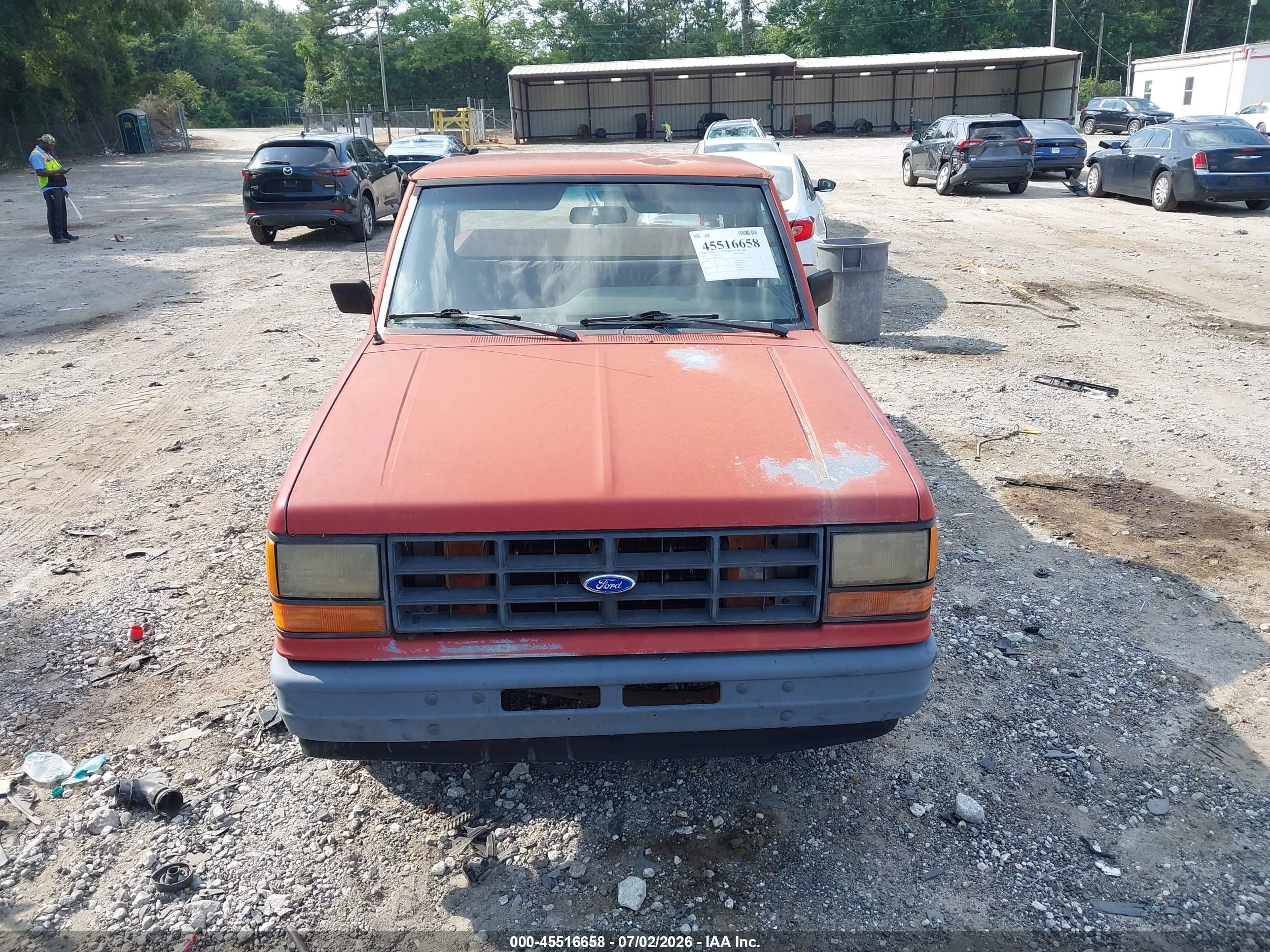 1989 Ford Ranger   Red vin: 1FTCR10A8KUC36702