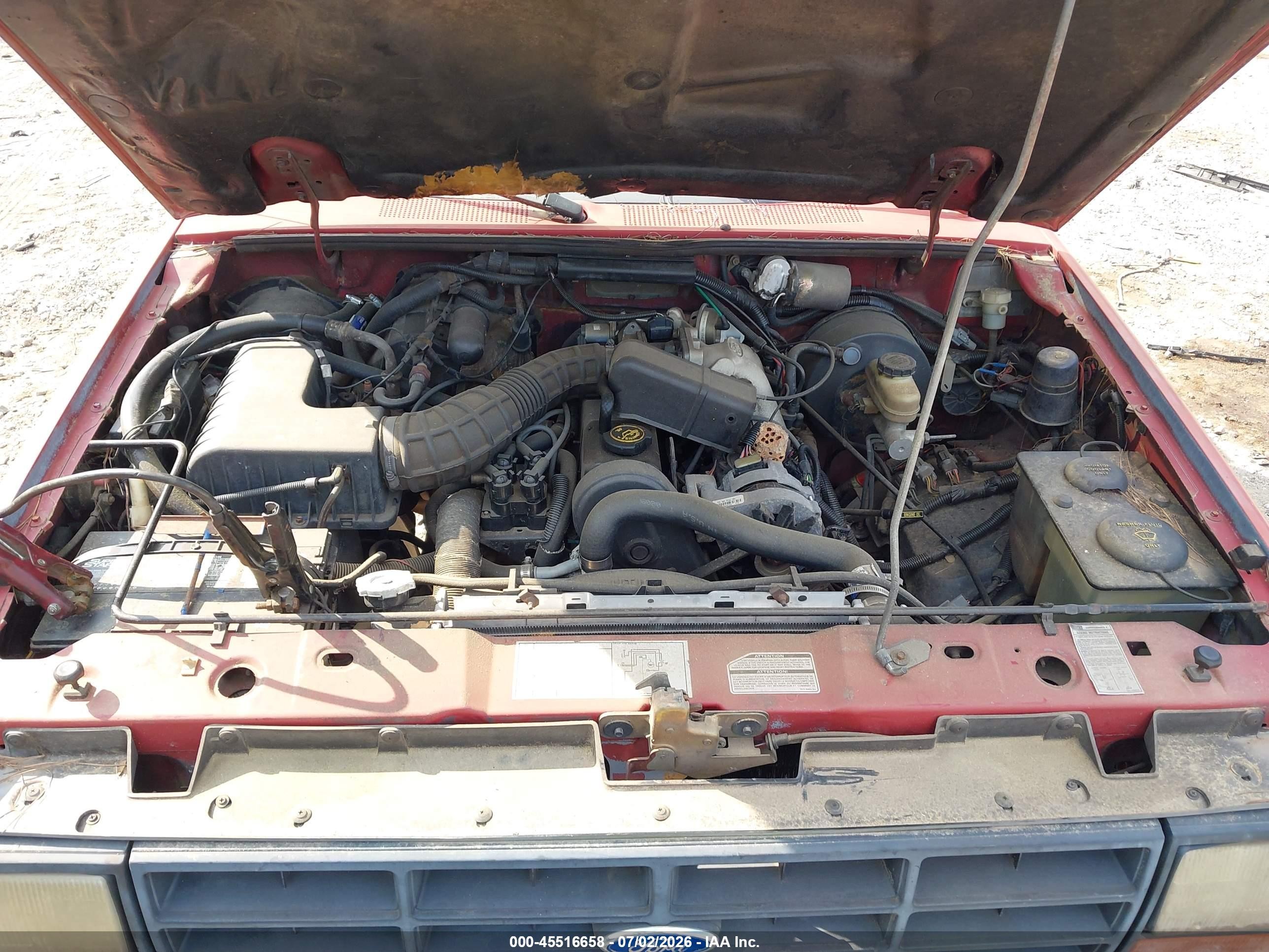 1989 Ford Ranger   Red vin: 1FTCR10A8KUC36702