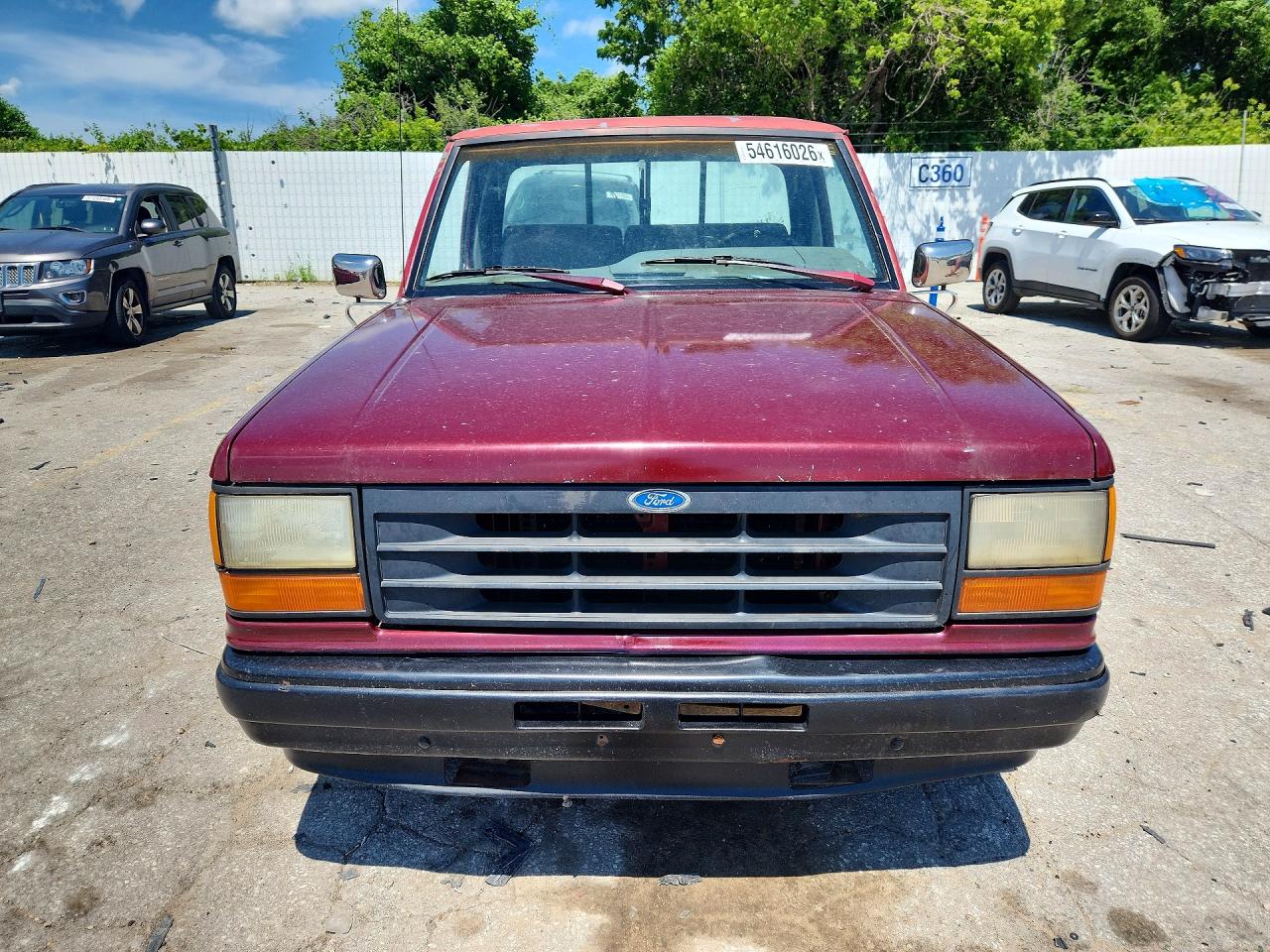 1990 Ford Ranger Burgundy vin: 1FTCR10A8LPB34428
