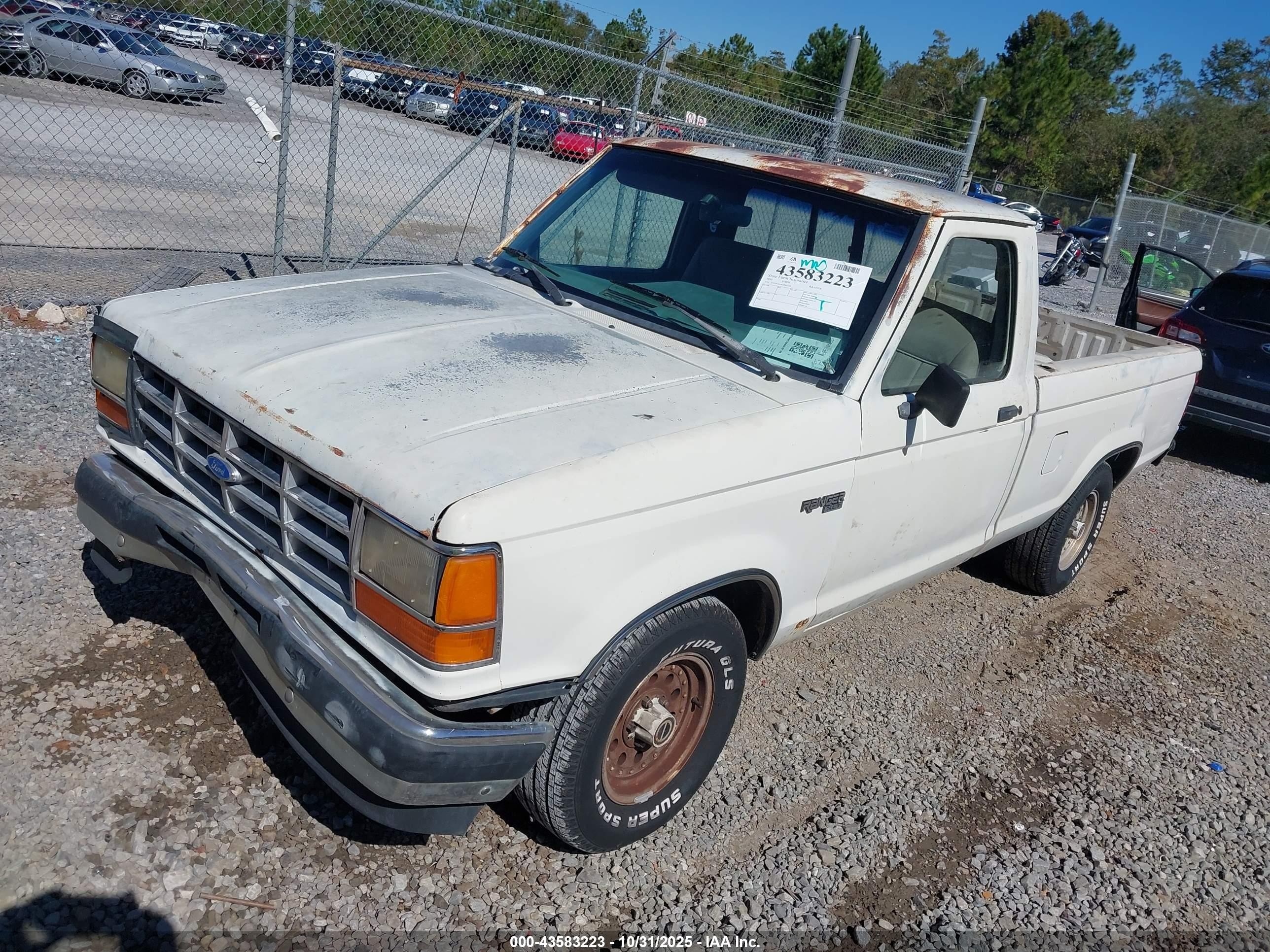 1990 Ford Ranger   Белый vin: 1FTCR10A8LPB65159