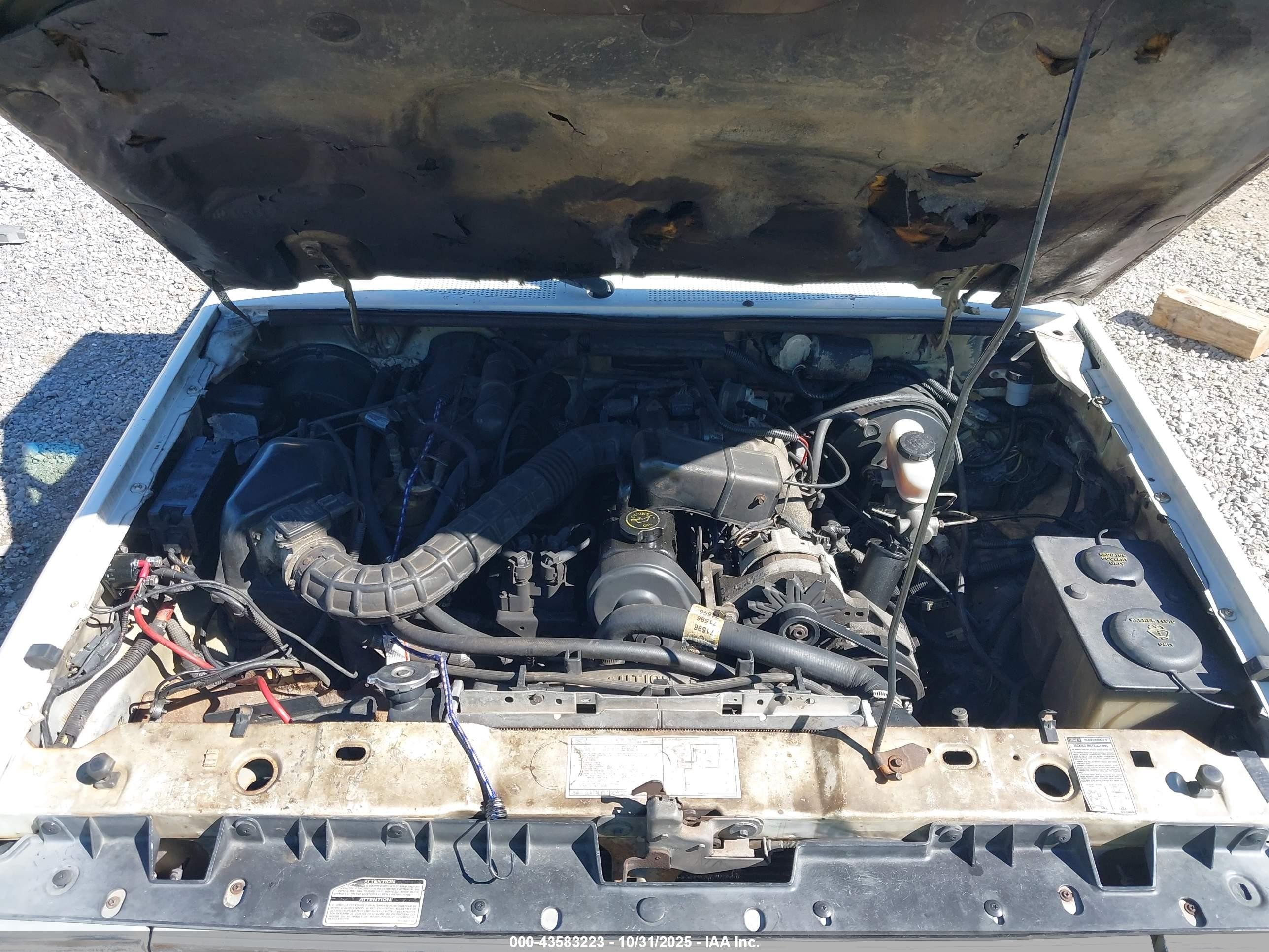 1990 Ford Ranger   Белый vin: 1FTCR10A8LPB65159