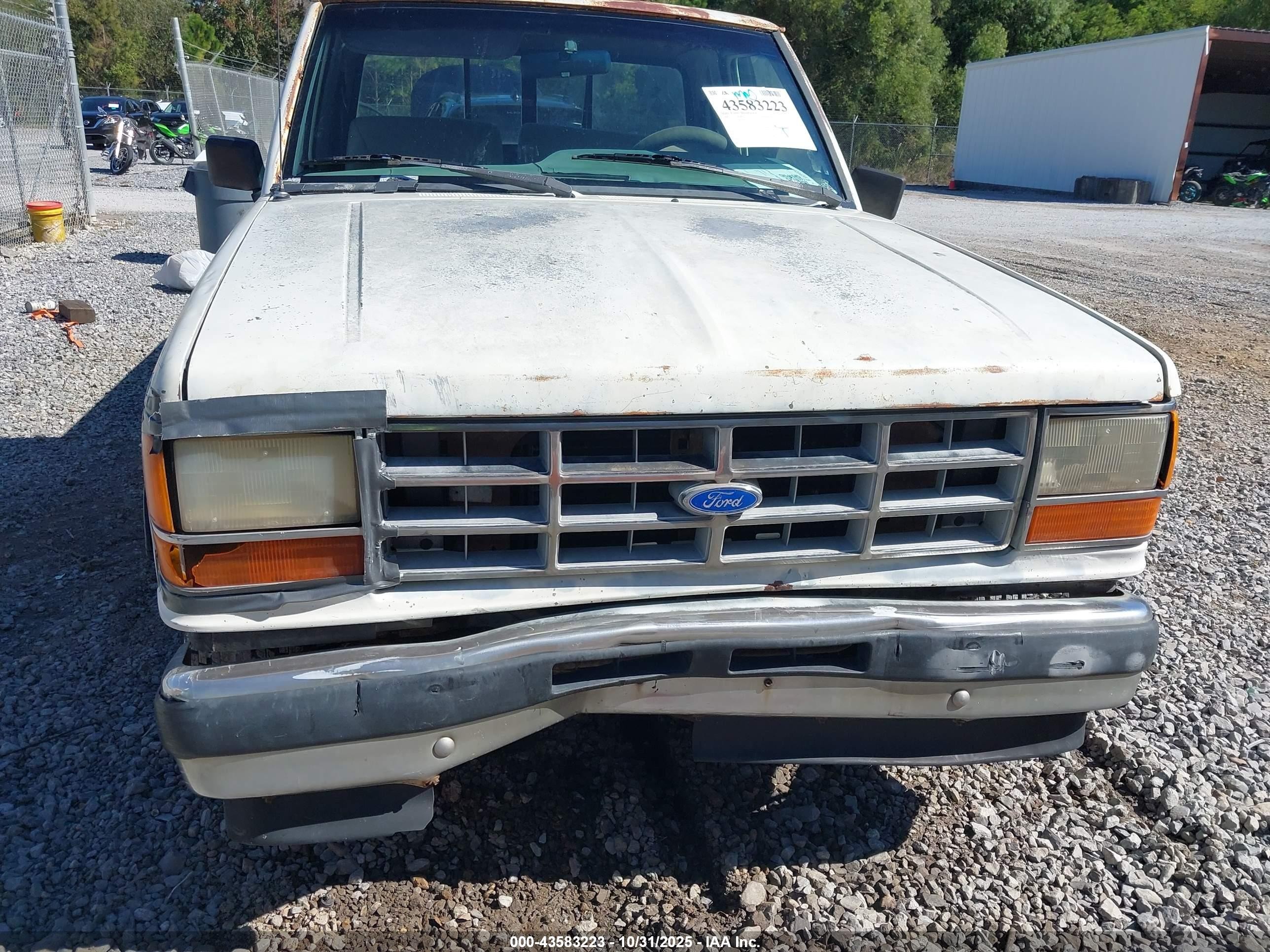 1990 Ford Ranger   Белый vin: 1FTCR10A8LPB65159