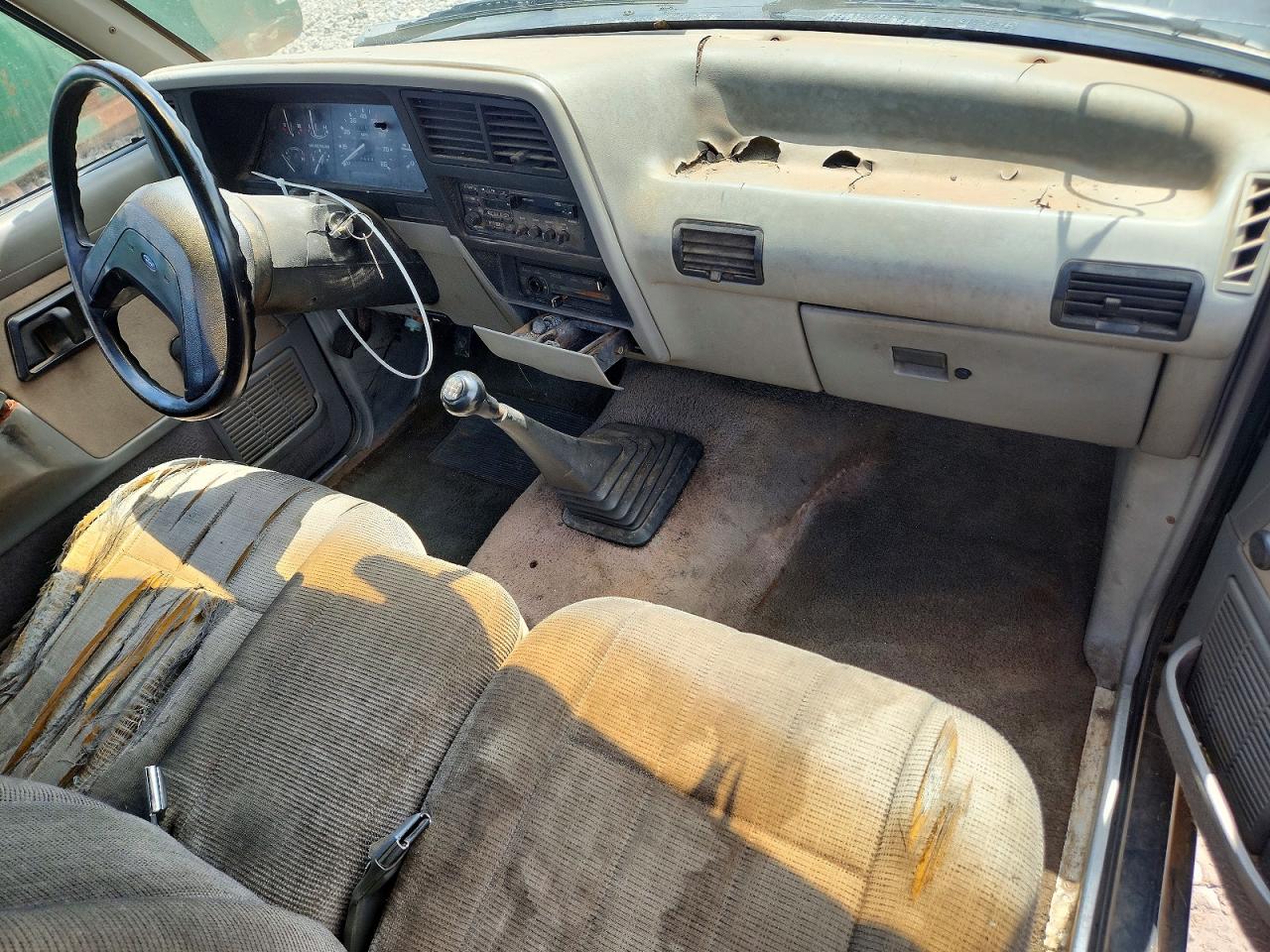 1990 Ford Ranger Blue vin: 1FTCR10A8LUB27674
