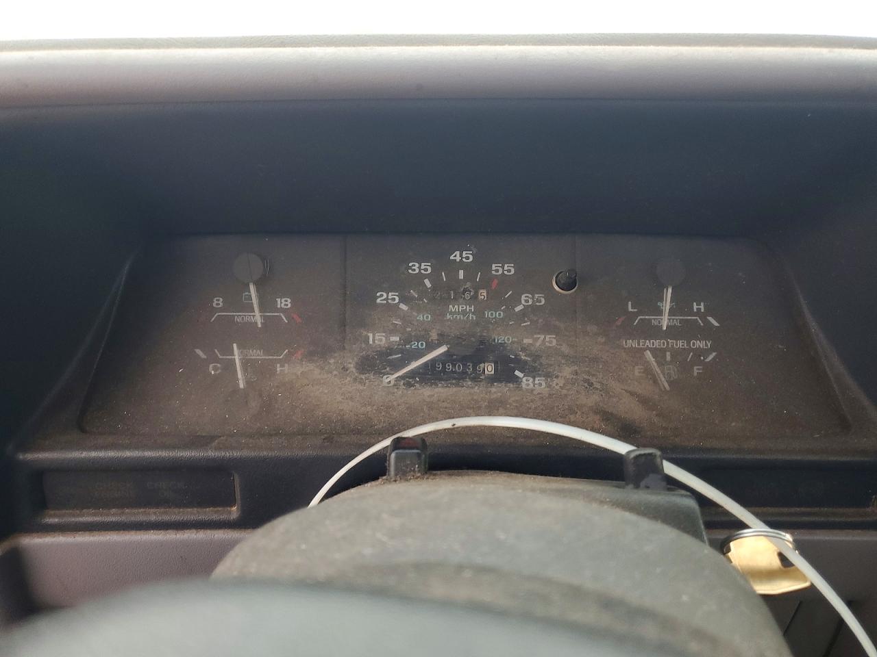 1994 Ford Ranger Red vin: 1FTCR10A8RPC53119