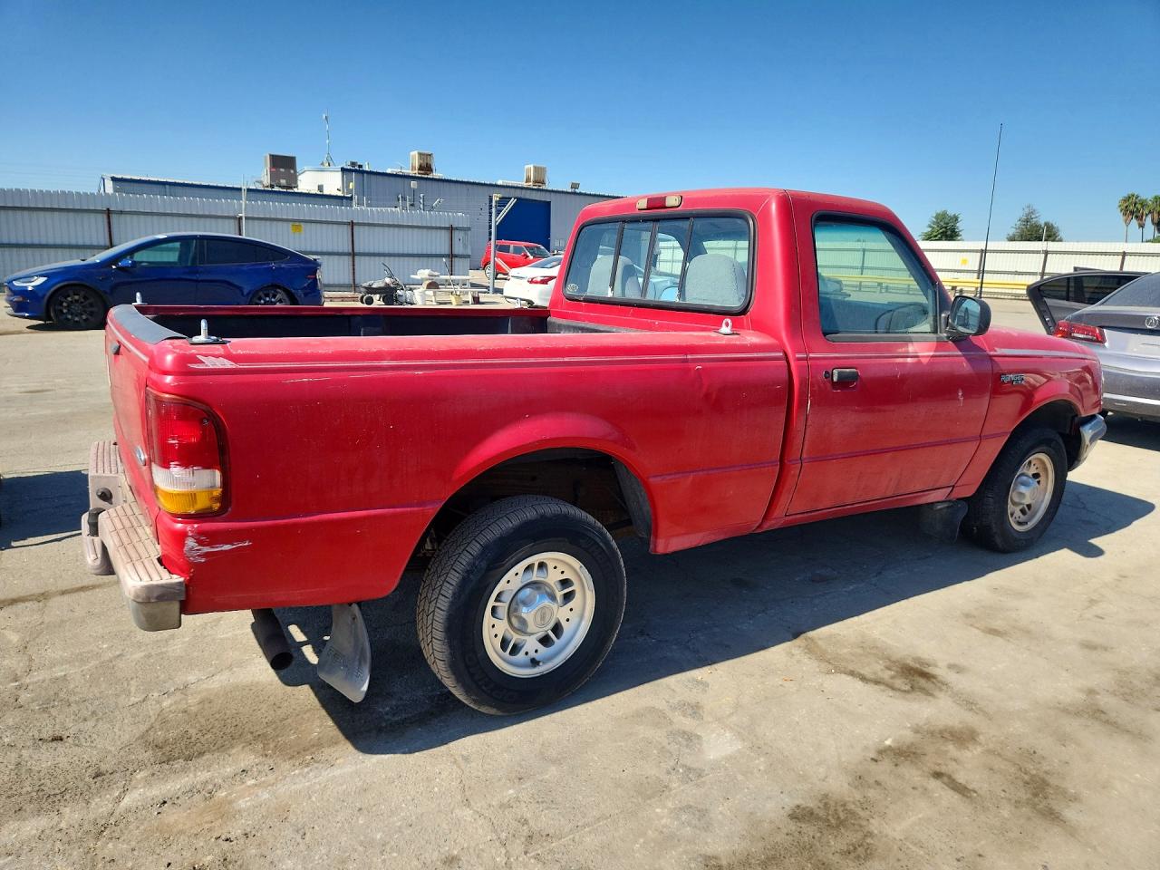 1995 Ford Ranger Red vin: 1FTCR10A8SPA37194