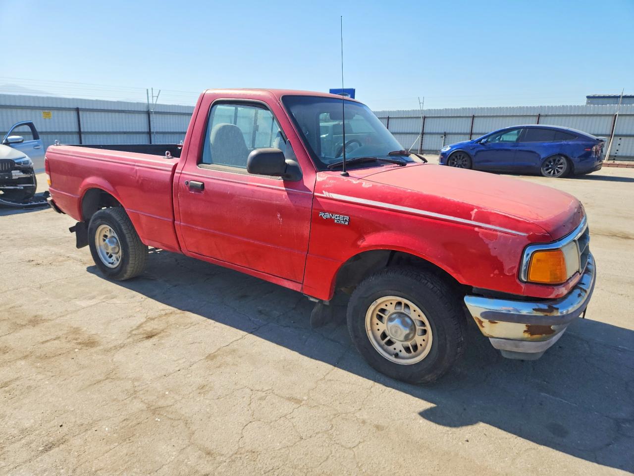 1995 Ford Ranger Red vin: 1FTCR10A8SPA37194