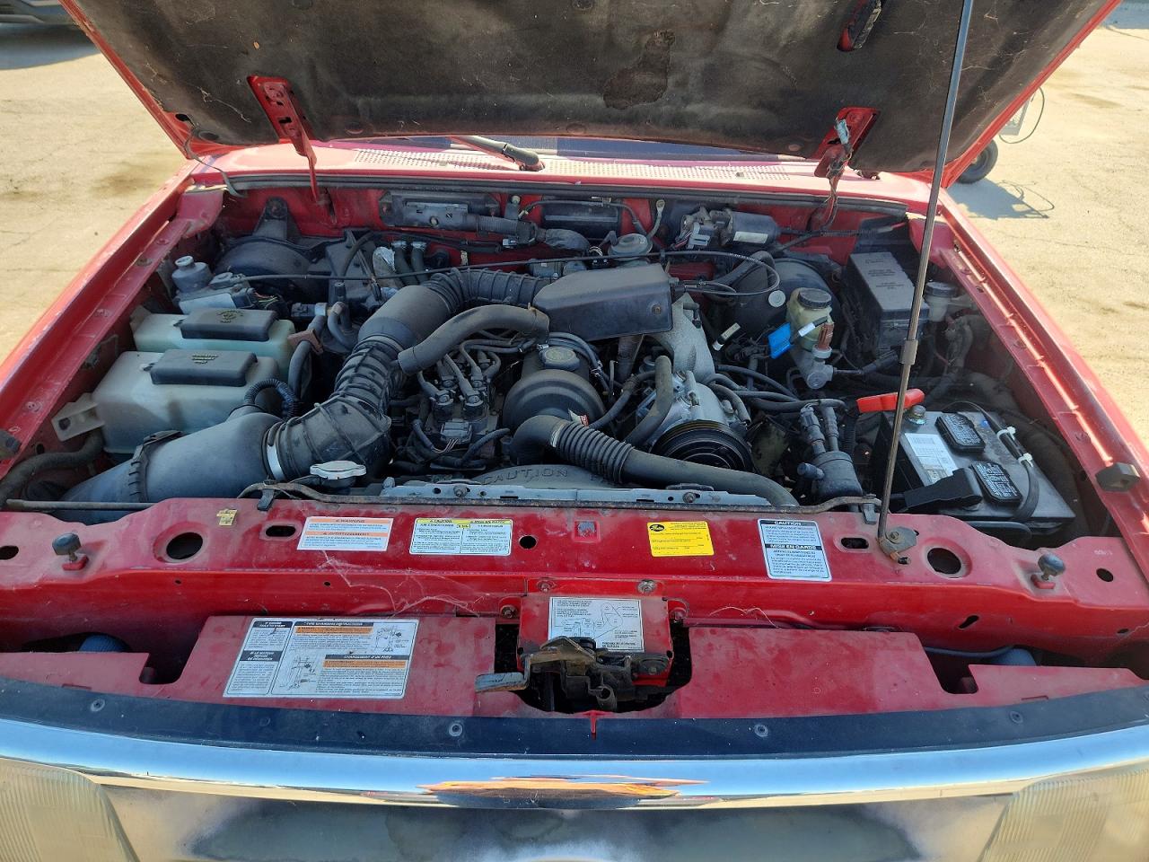 1995 Ford Ranger Red vin: 1FTCR10A8SPA37194