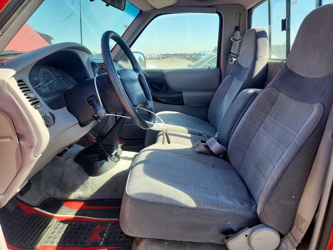 1995 Ford Ranger Red vin: 1FTCR10A8SPA37194