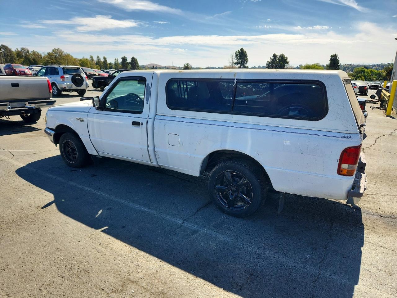 1995 Ford Ranger White vin: 1FTCR10A8SPA89361