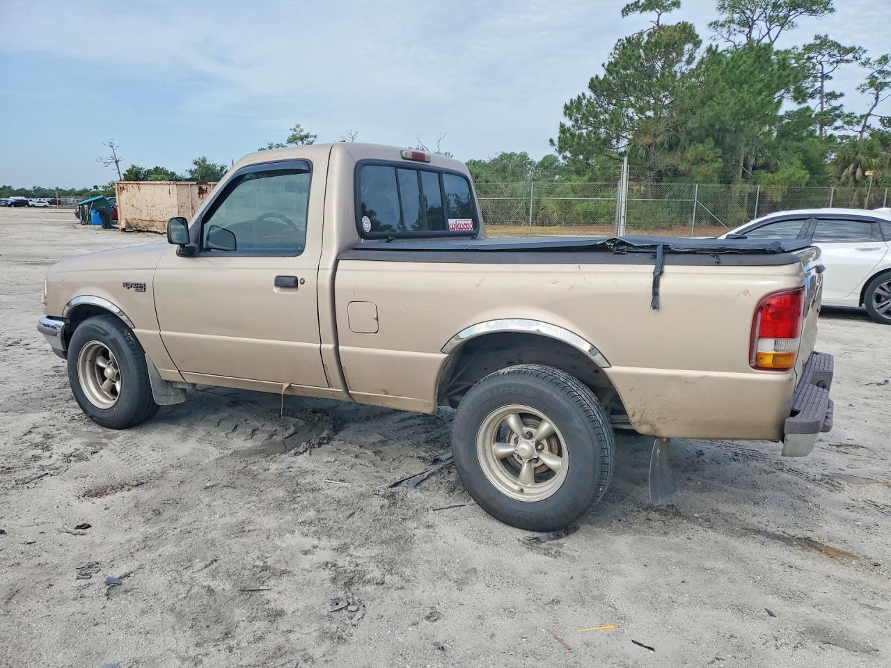 1997 Ford Ranger Gold vin: 1FTCR10A8VUA01429