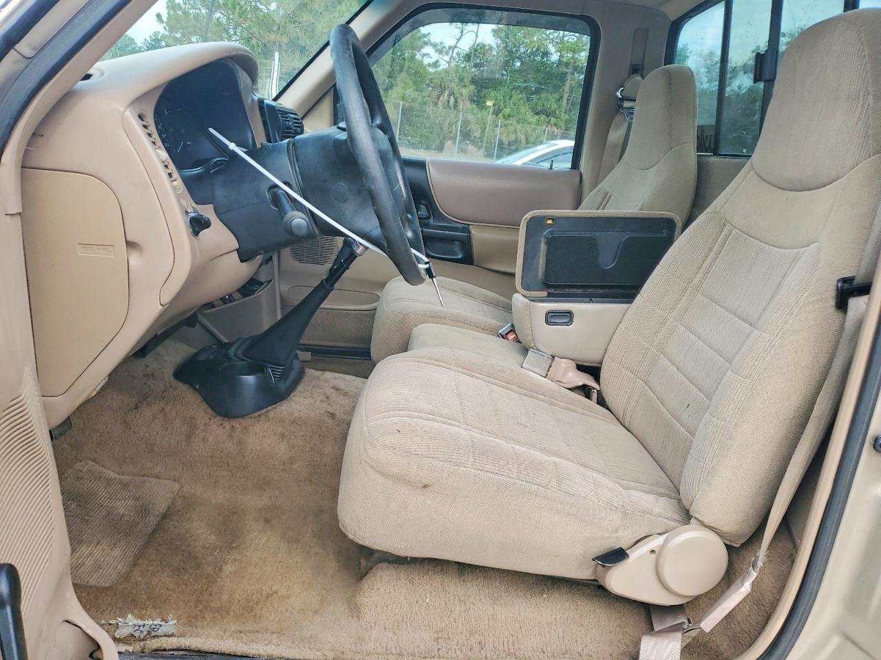 1997 Ford Ranger Gold vin: 1FTCR10A8VUA01429