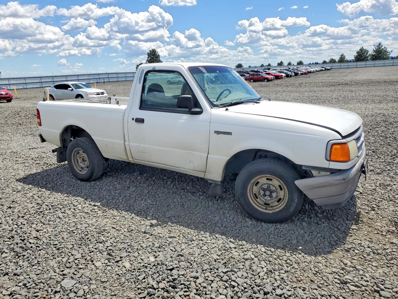 1997 Ford Ranger White vin: 1FTCR10A8VUD35900