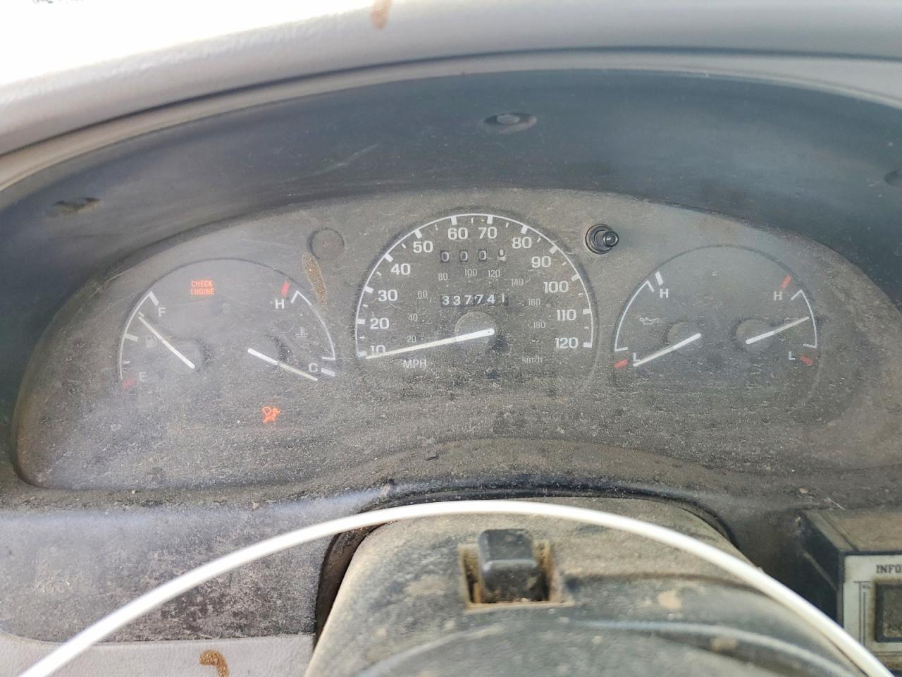 1997 Ford Ranger White vin: 1FTCR10A8VUD35900
