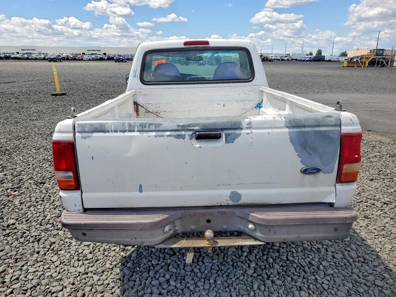 1997 Ford Ranger White vin: 1FTCR10A8VUD35900