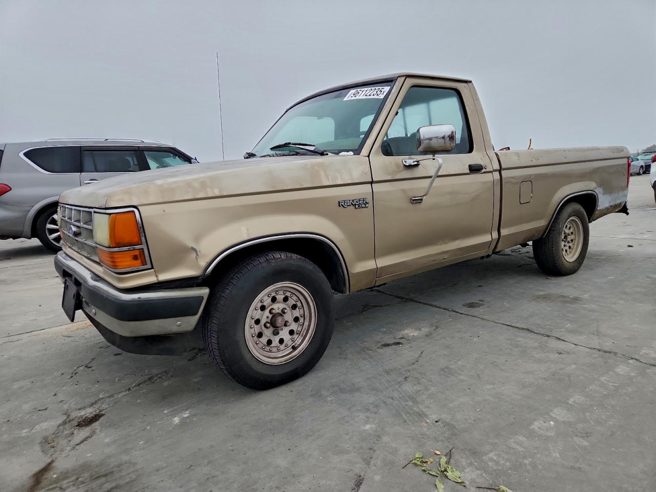 1990 Ford Ranger Beige vin: 1FTCR10A9LUB65561