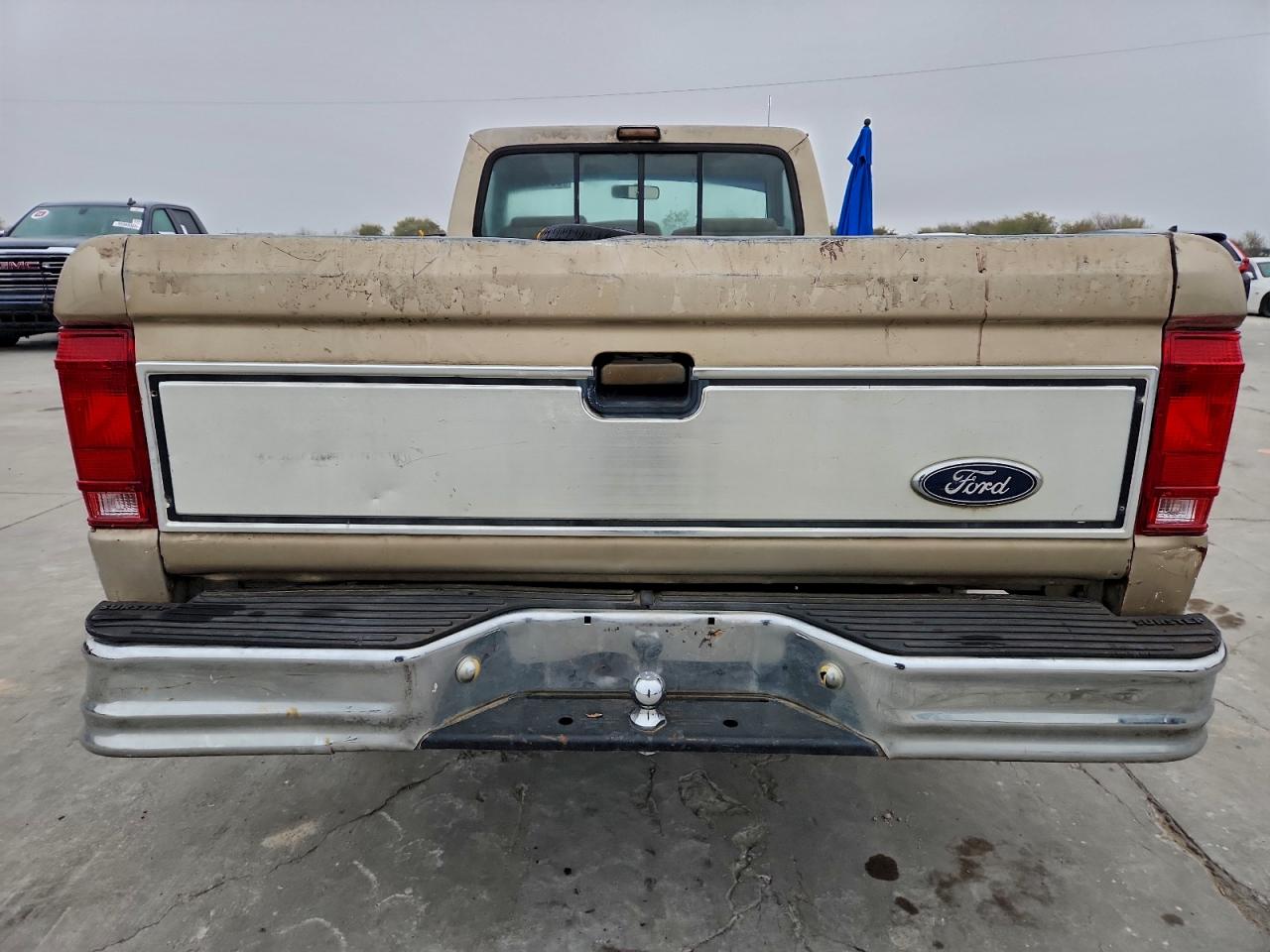 1990 Ford Ranger Beige vin: 1FTCR10A9LUB65561