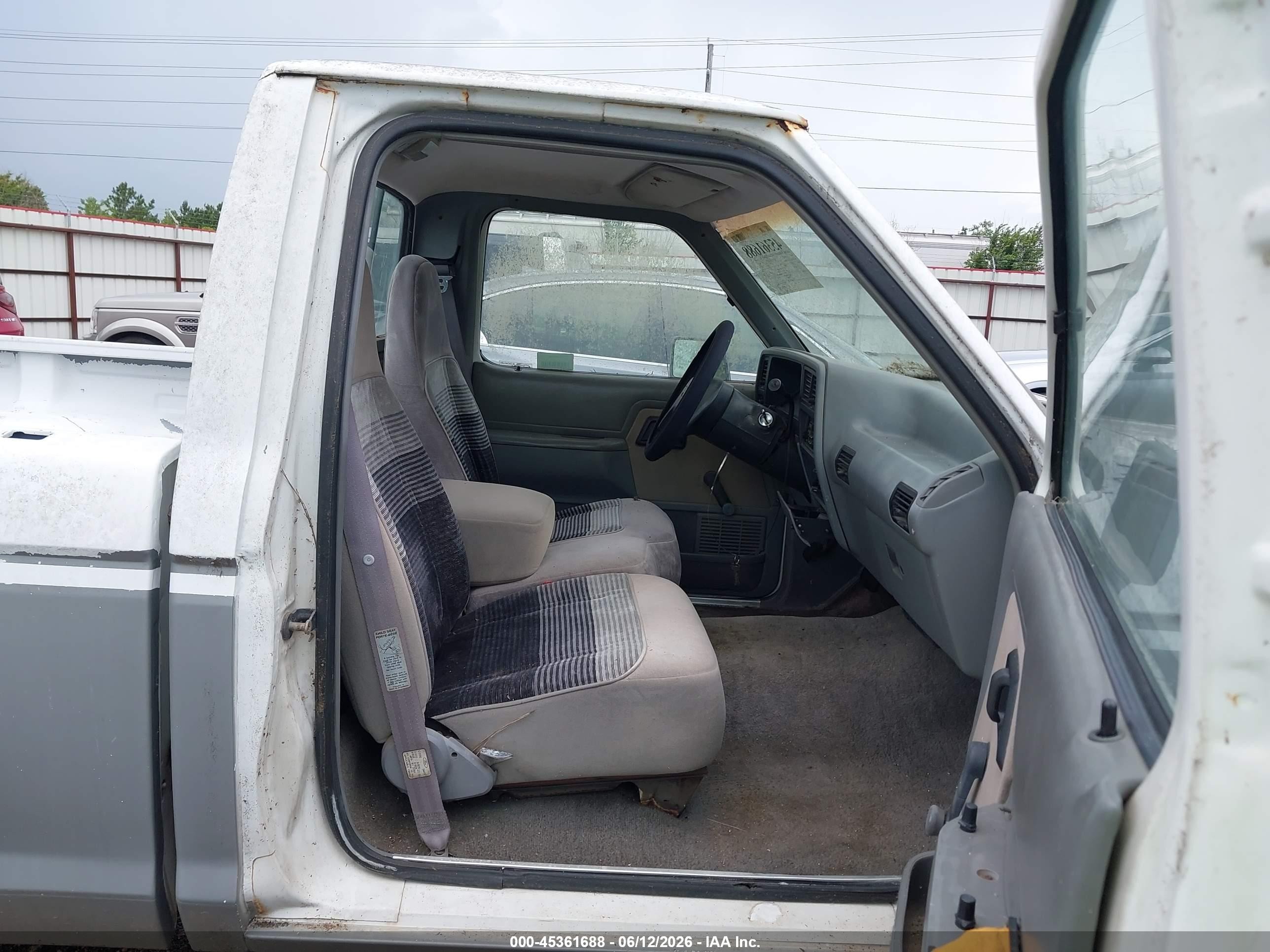 1991 Ford Ranger   White vin: 1FTCR10A9MTA40938