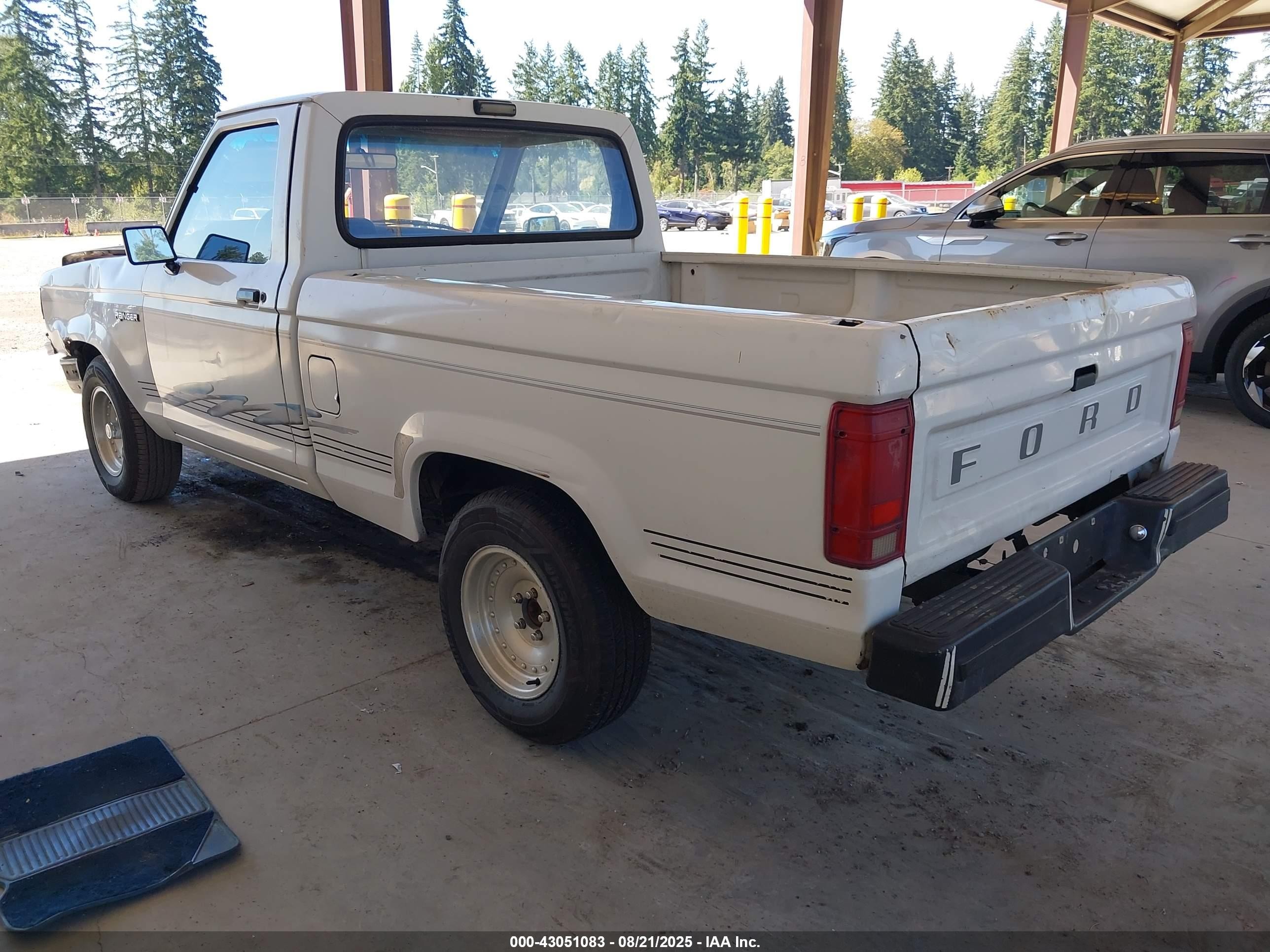 1991 Ford Ranger   Белый vin: 1FTCR10A9MUB58112