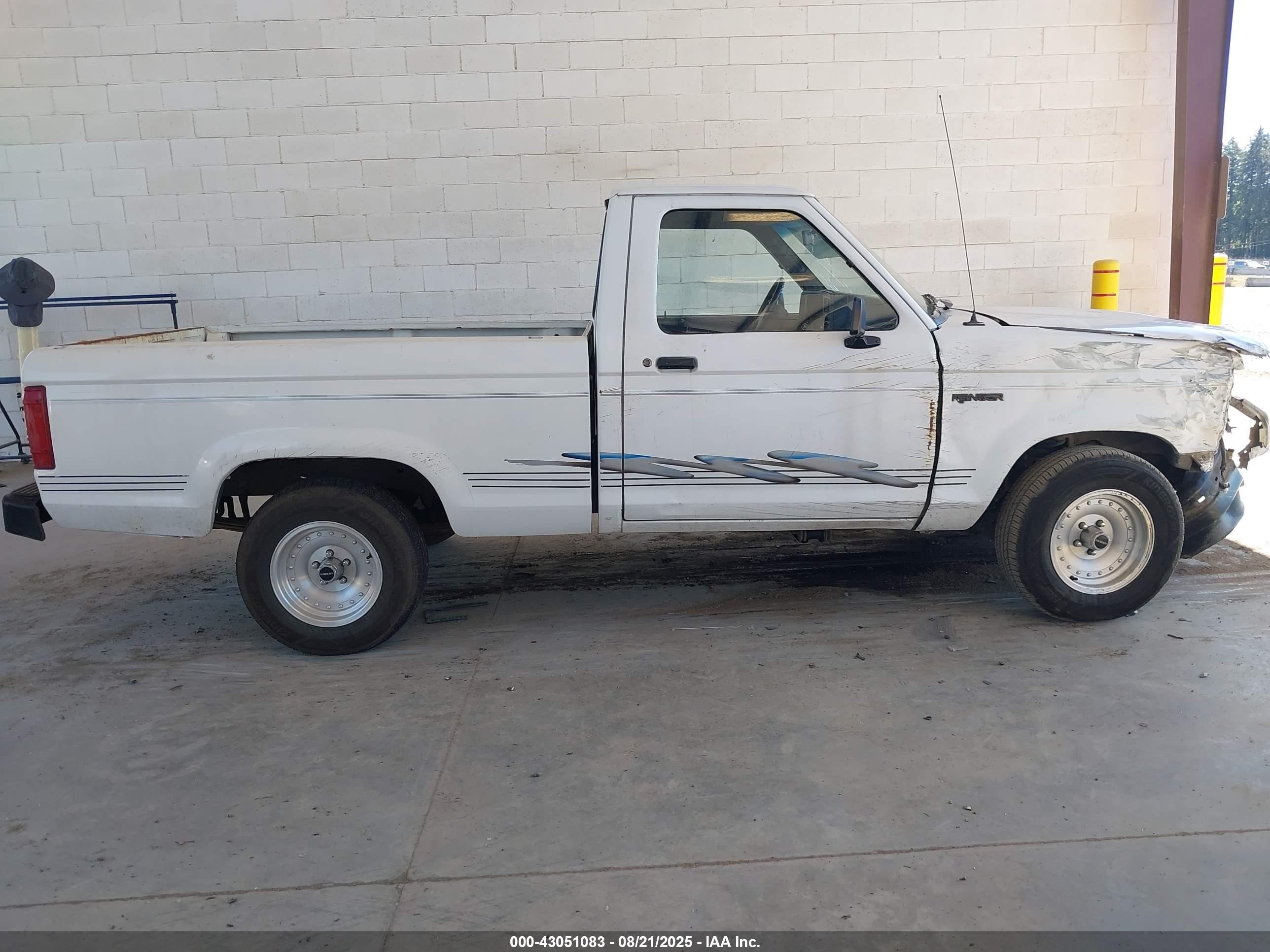1991 Ford Ranger   Белый vin: 1FTCR10A9MUB58112
